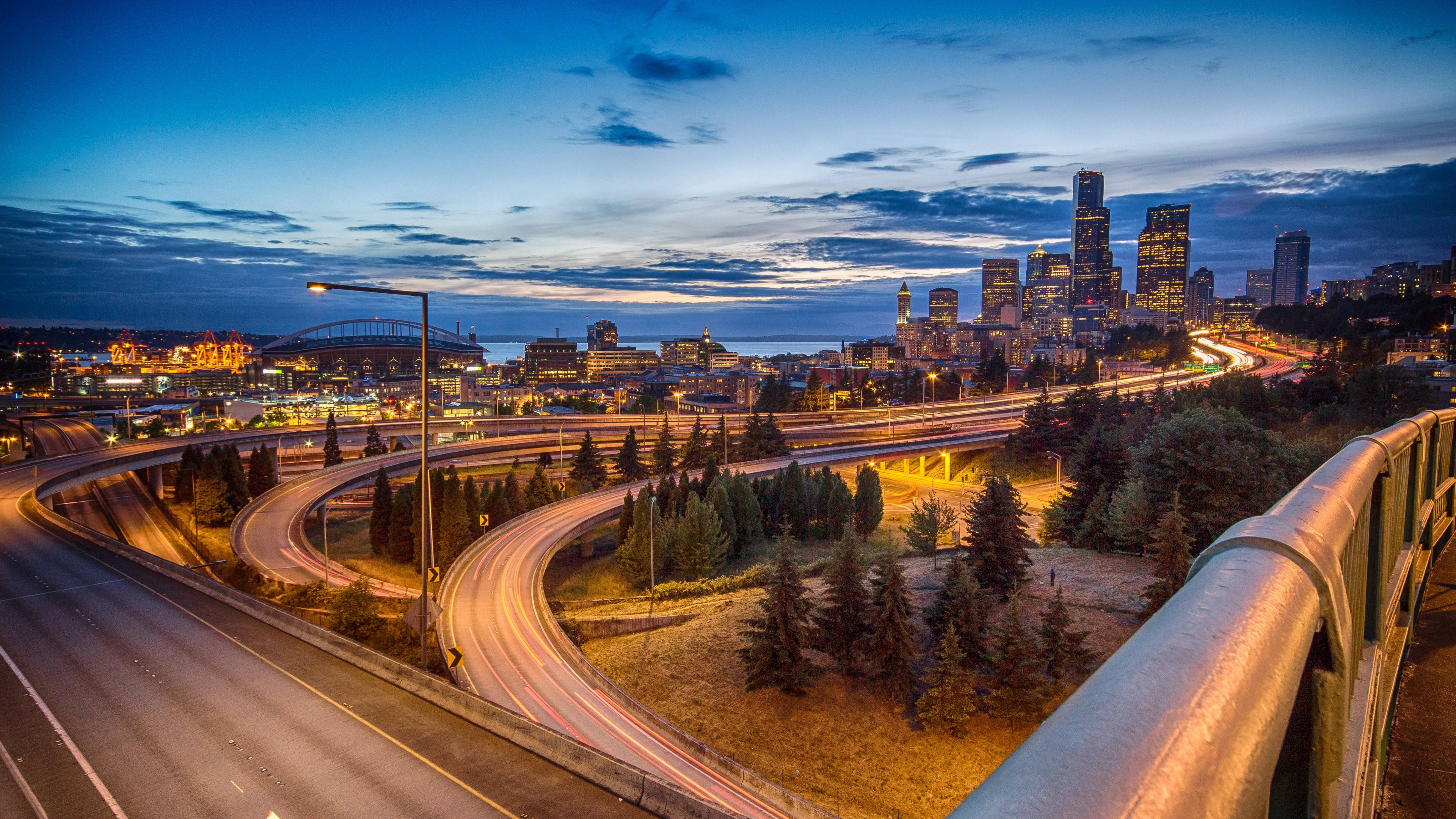 Seattle Skyline, twilight cityscape, glowing skyscrapers, 4K Desktop Wallpaper