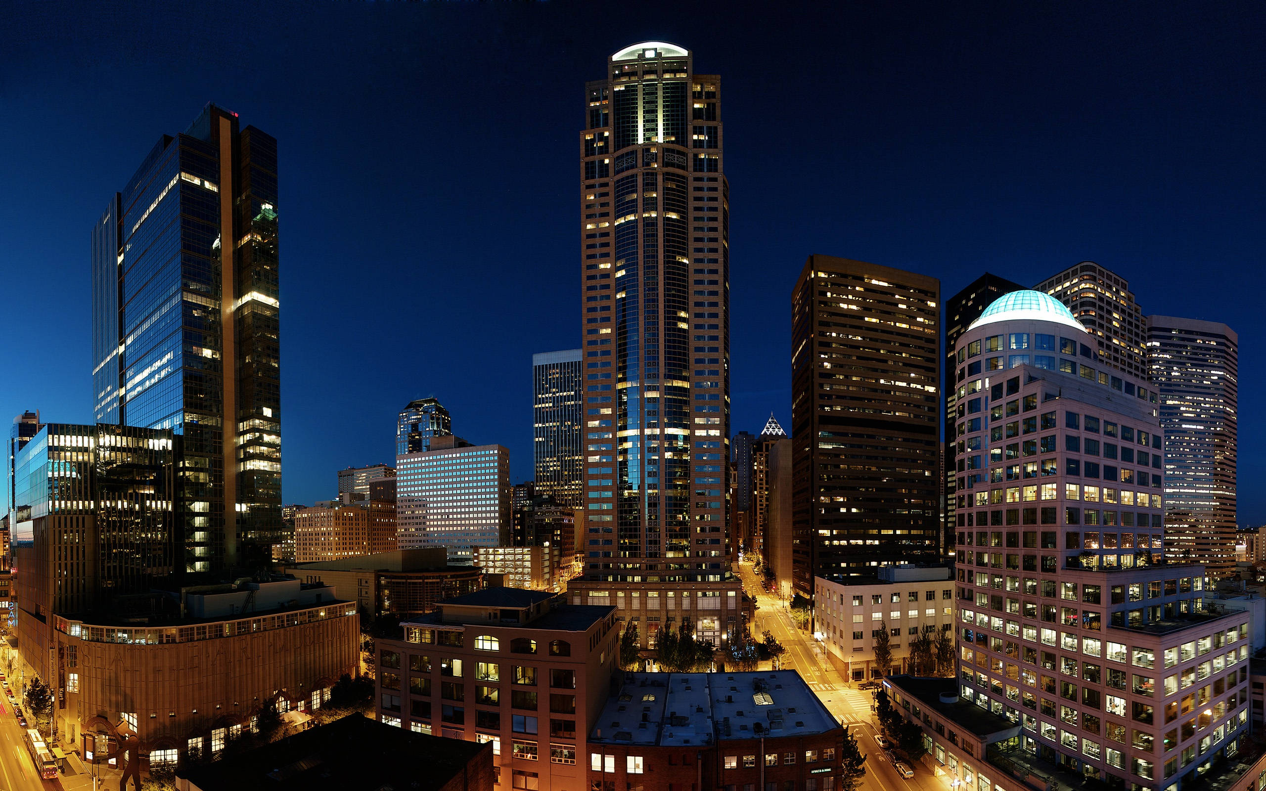 Seattle, tall skyscrapers, night, 2K Desktop Wallpaper