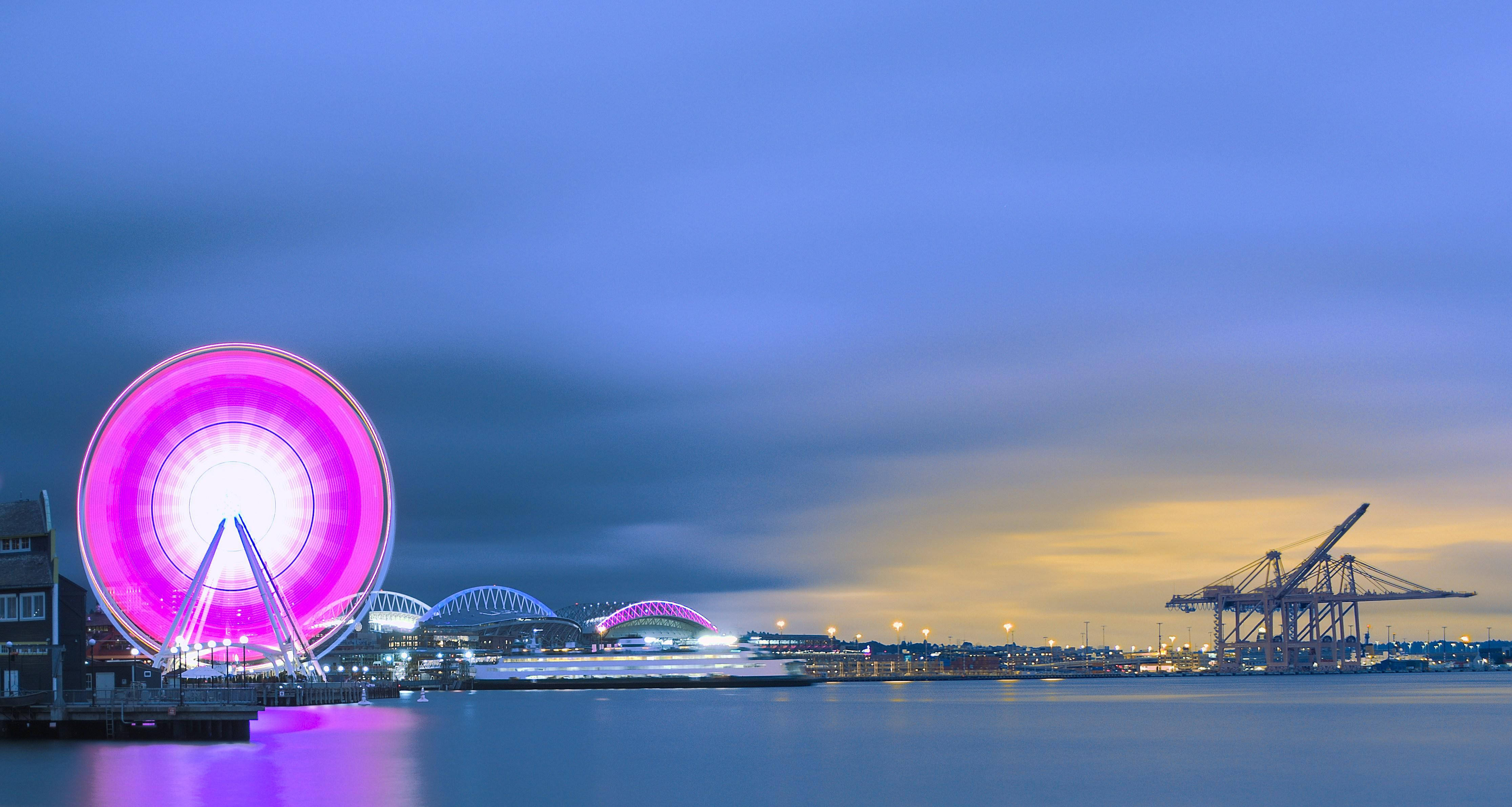 Seattle, pink Ferris wheel, waterfront cityscape, 4K Desktop Wallpaper
