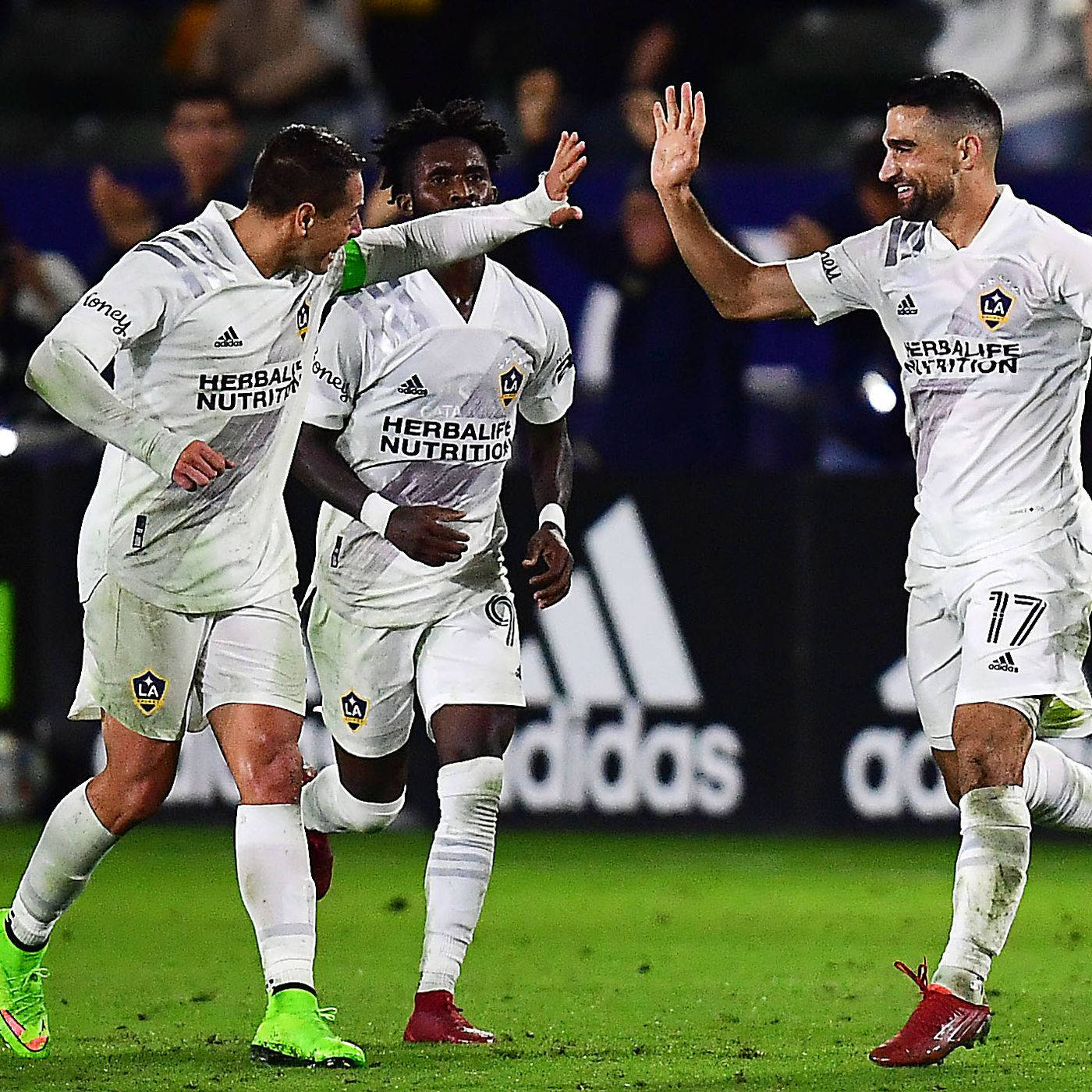 Sebastian Lletget, high fives, soccer players, HD Desktop Wallpaper