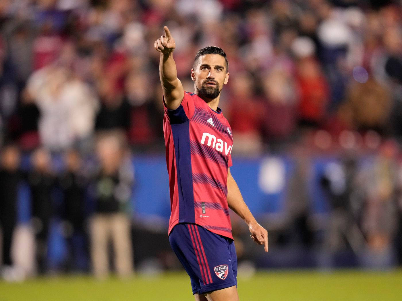 Sebastian Lletget, red and blue uniform, lit field, HD Desktop Wallpaper