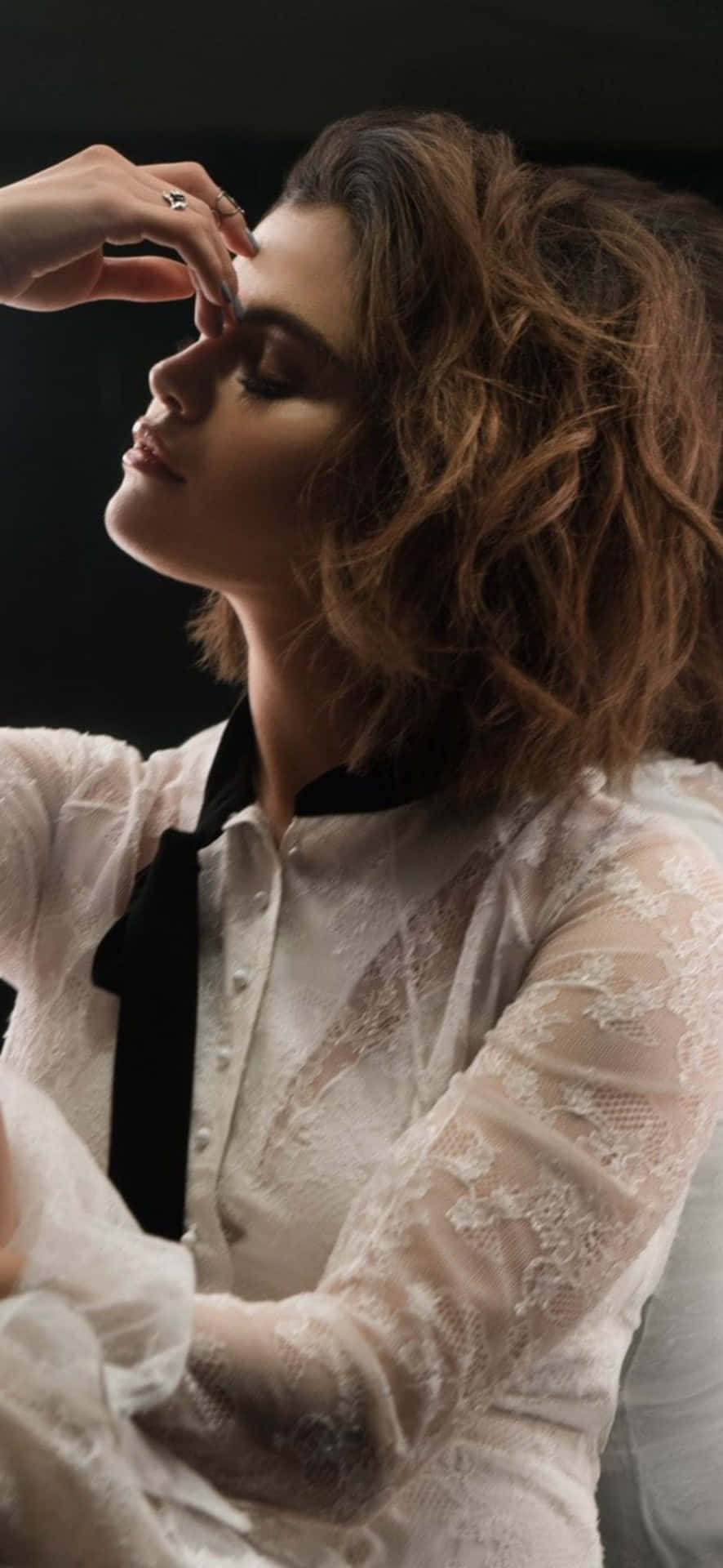 Selena Gomez, iPhone, wavy brown hair, Full HD Phone Wallpaper