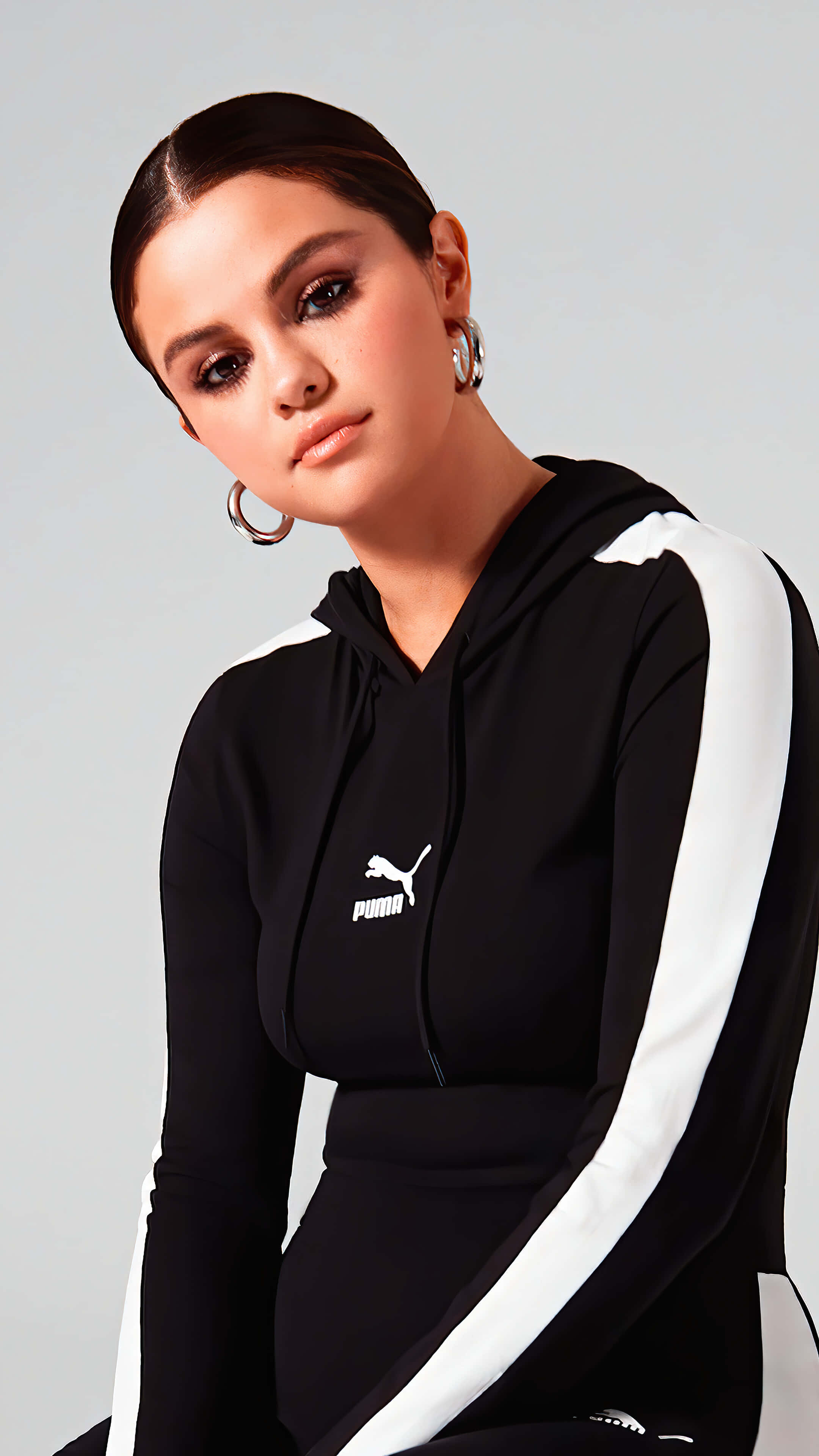 Selena Gomez, iPhone, black and white Puma hoodie, 4K Phone Wallpaper