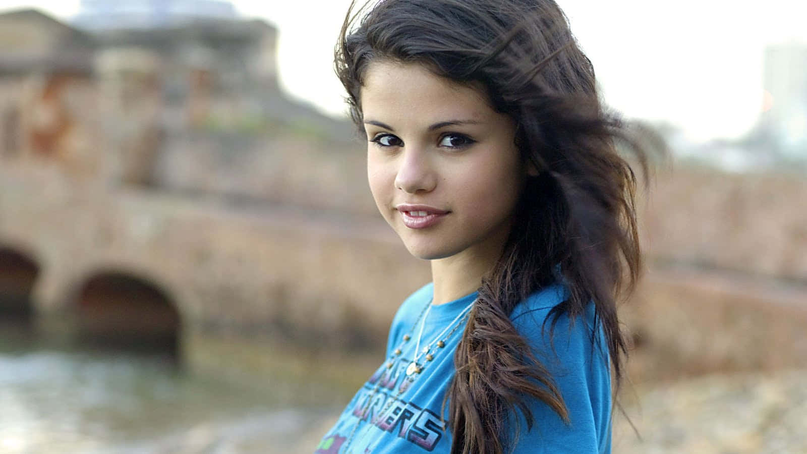 Selena, dark hair, blue shirt, HD Desktop Wallpaper