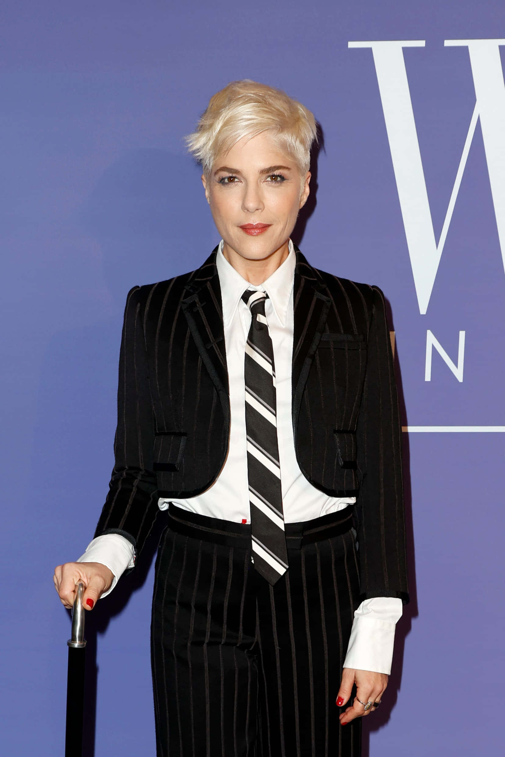 Selma Blair, platinum hair, black pinstripe suit, Full HD Phone Wallpaper