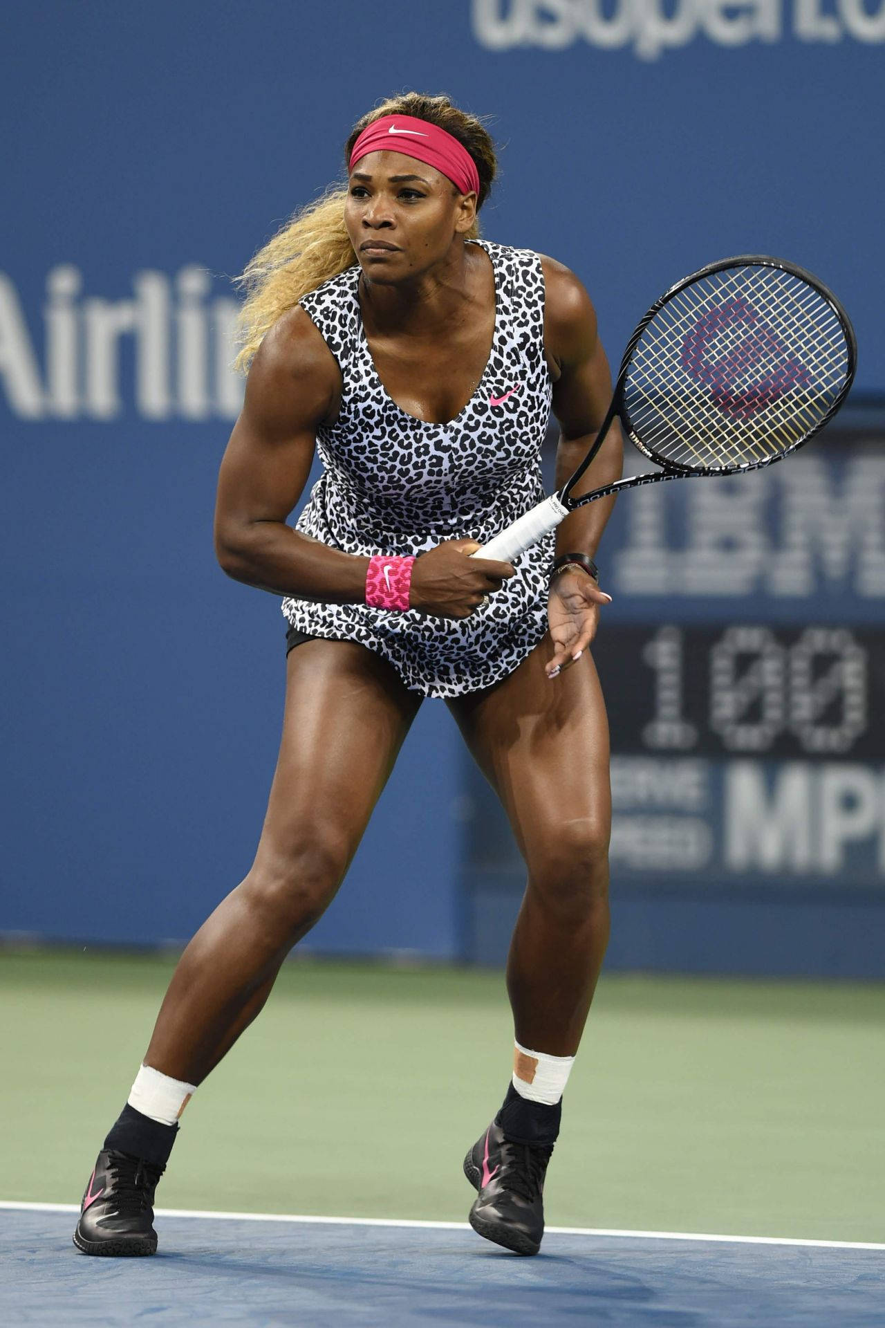 Serena Williams, leopard print outfit, pink headband, Full HD Phone Wallpaper