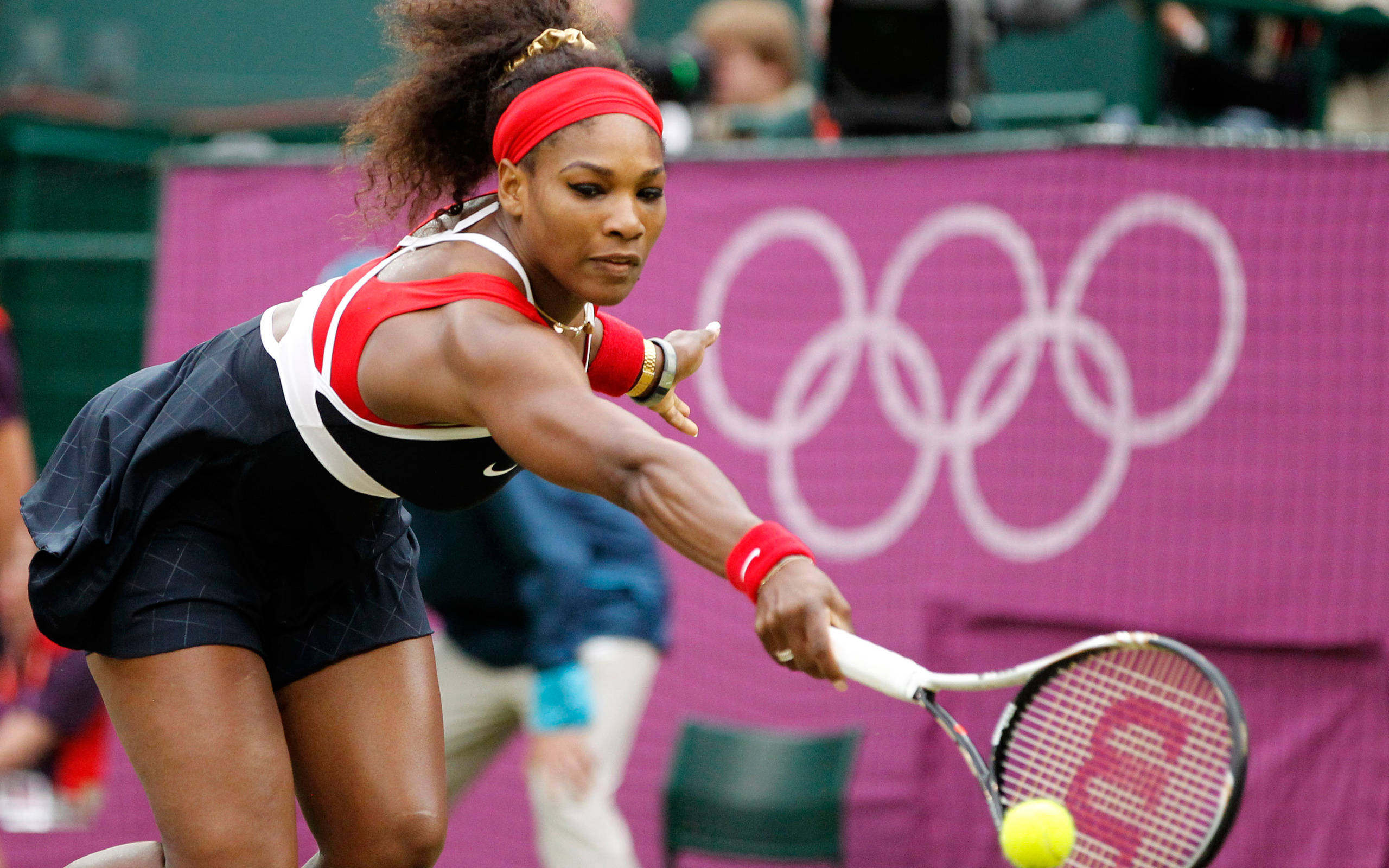 Serena Williams, backhand, tennis ball, 2K Desktop Wallpaper