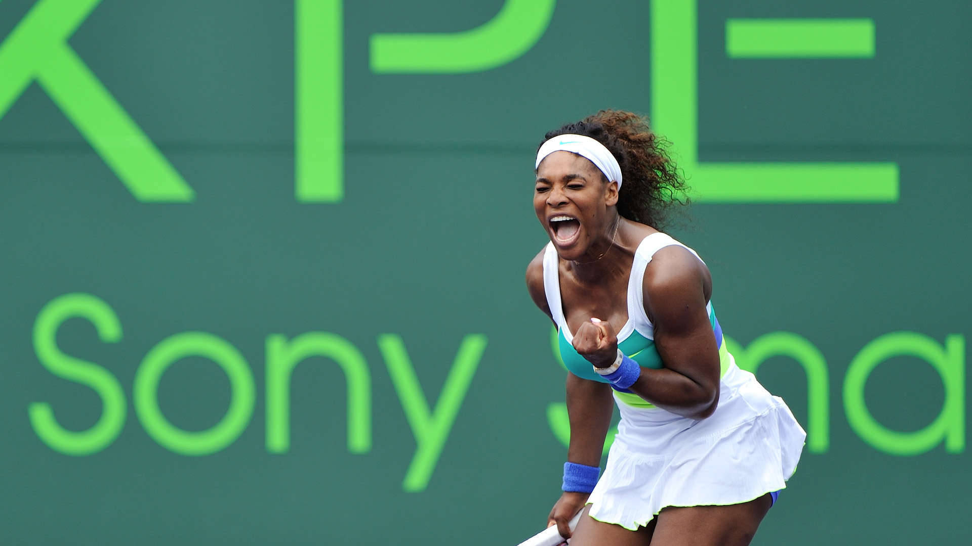Serena Williams, tennis court, green Sony backdrop, Full HD Desktop Wallpaper
