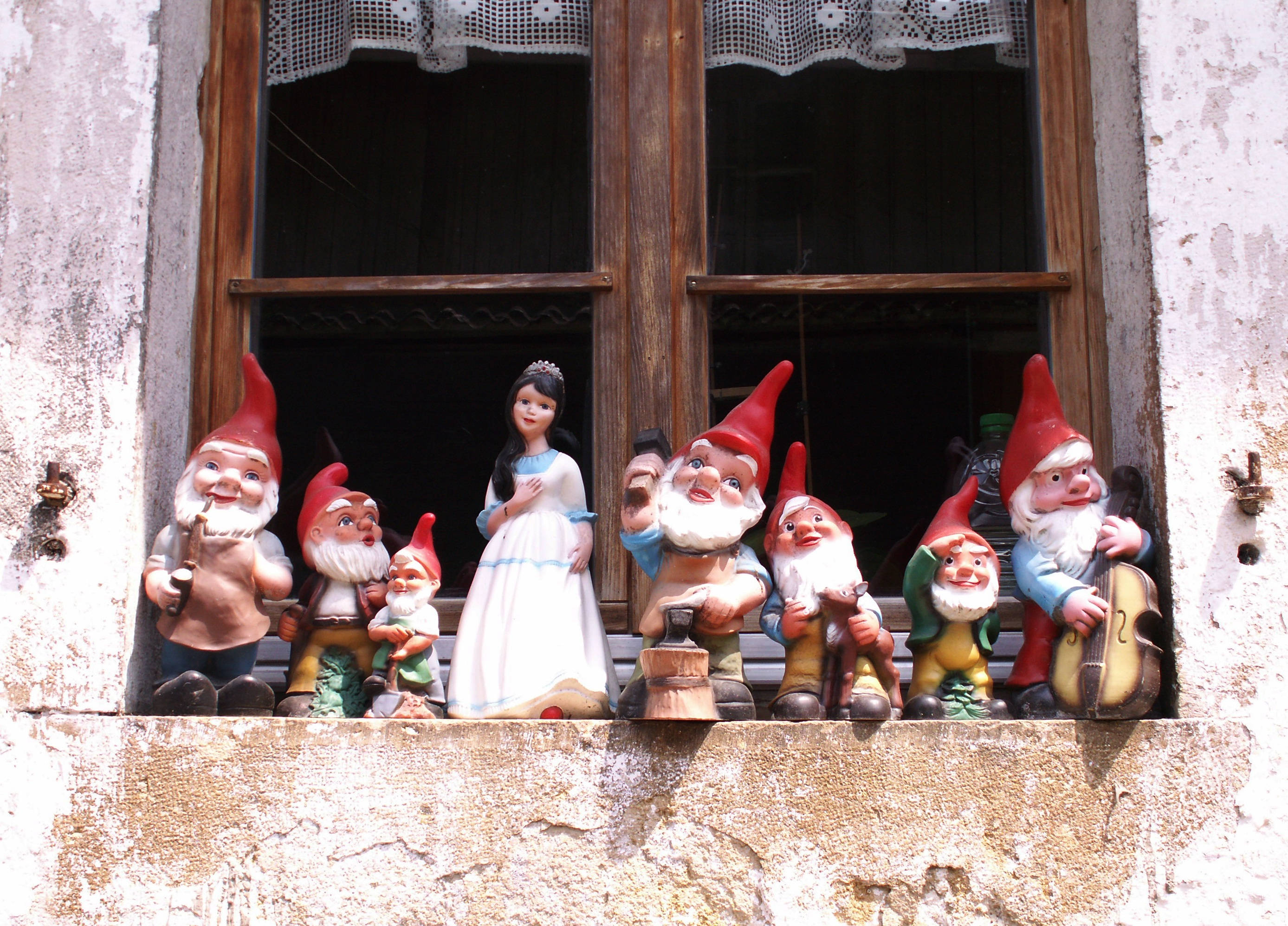 Seven Dwarfs, figurine, garden gnomes, 2K Desktop Wallpaper