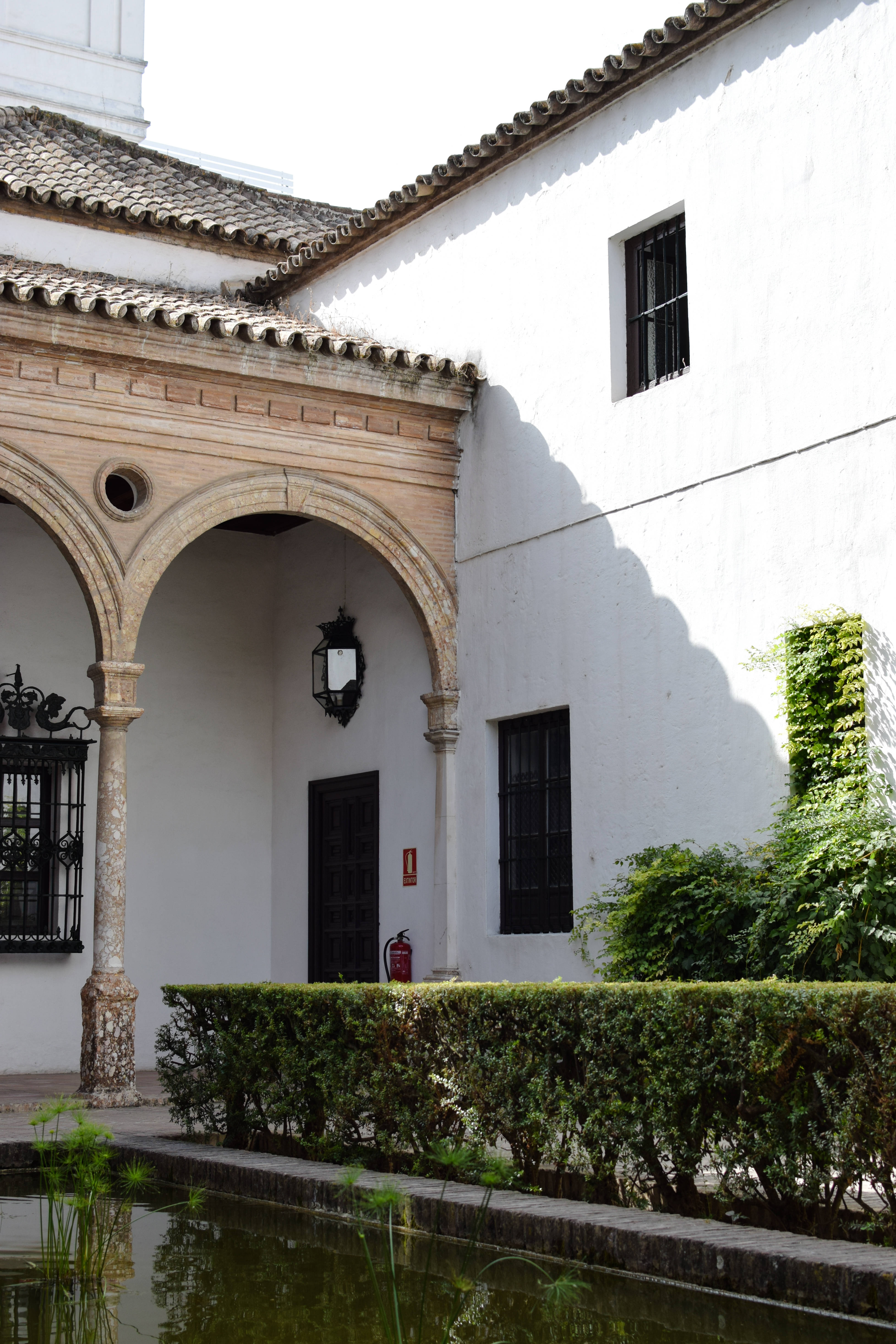 Seville, white walls, arched columns, 5K Phone Wallpaper