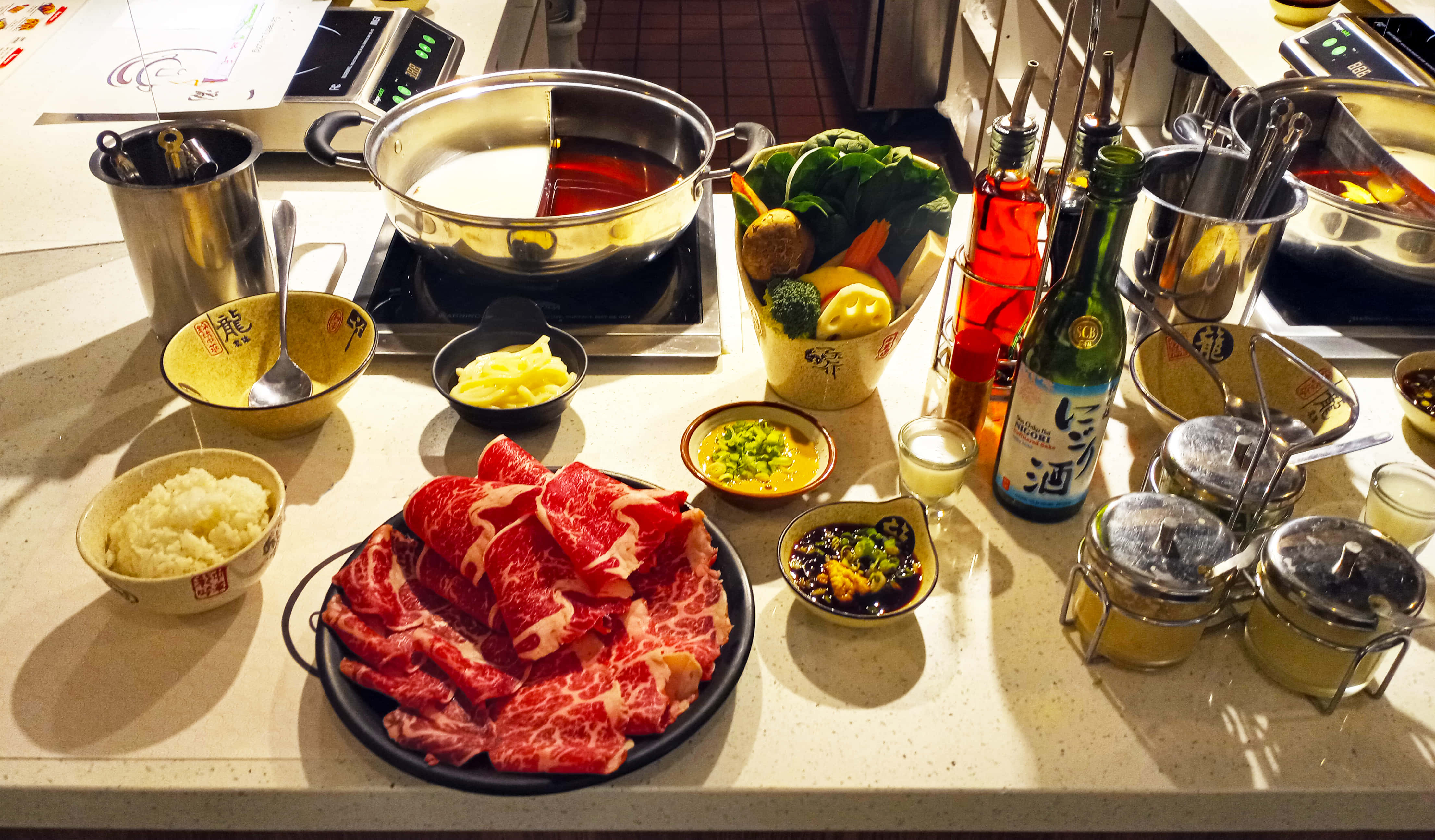 Shabu-shabu, marbled beef slices, fresh vegetables, 4K Desktop Wallpaper