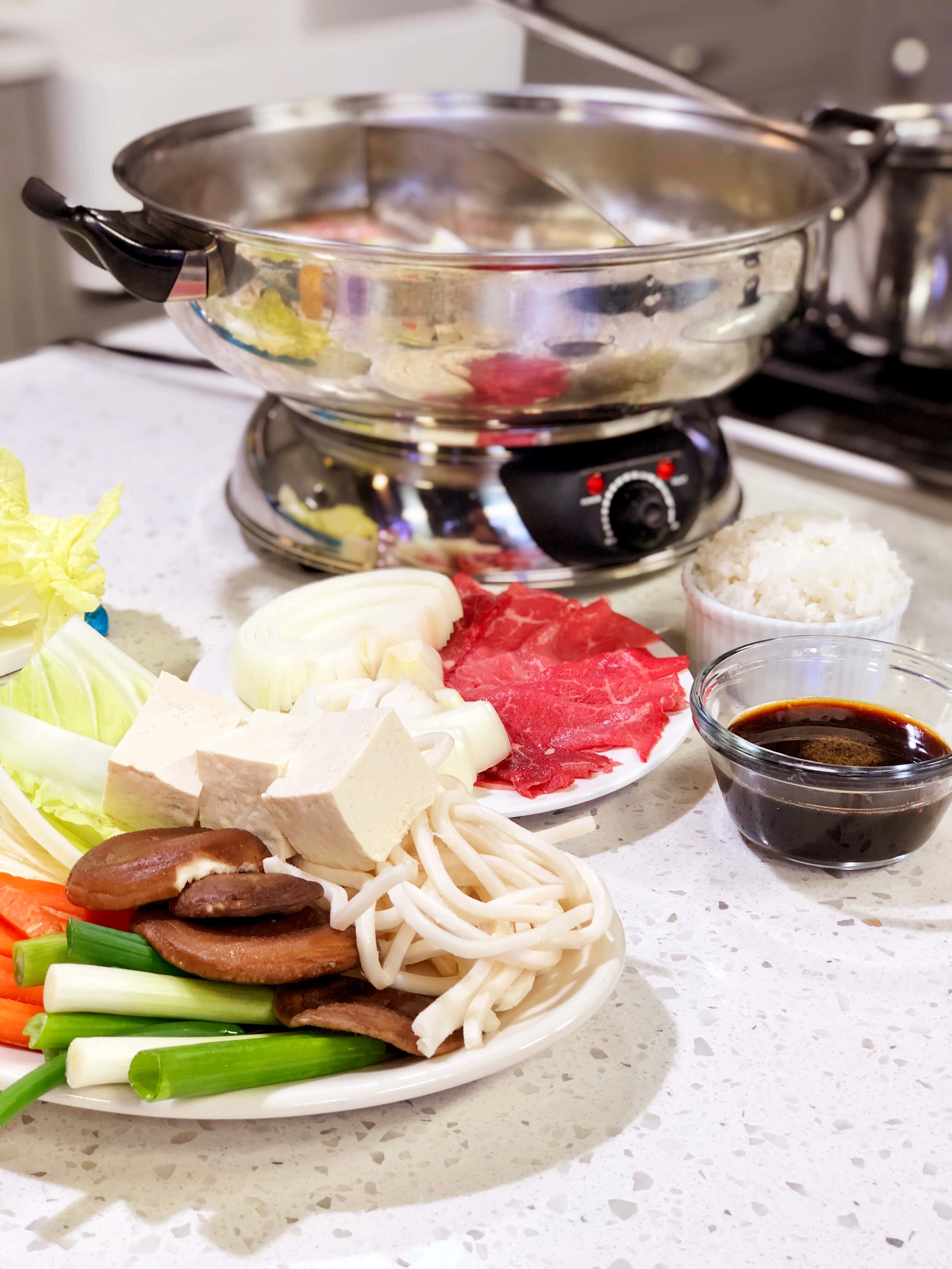 Shabu-shabu, steaming hot pot, thinly sliced beef, 4K Phone Wallpaper
