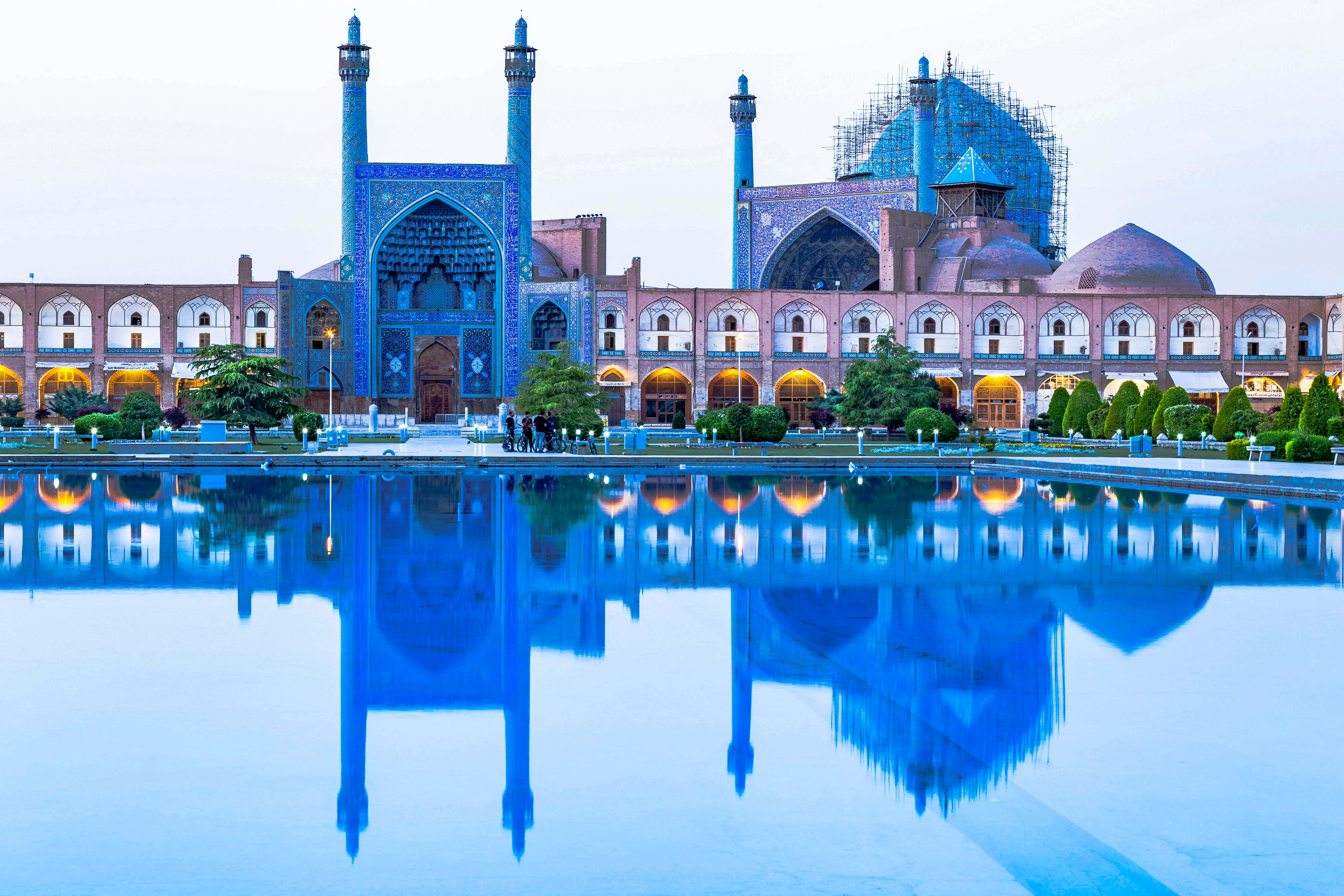 Shah Mosque, blue tiled domes, minarets, 5K Desktop Wallpaper