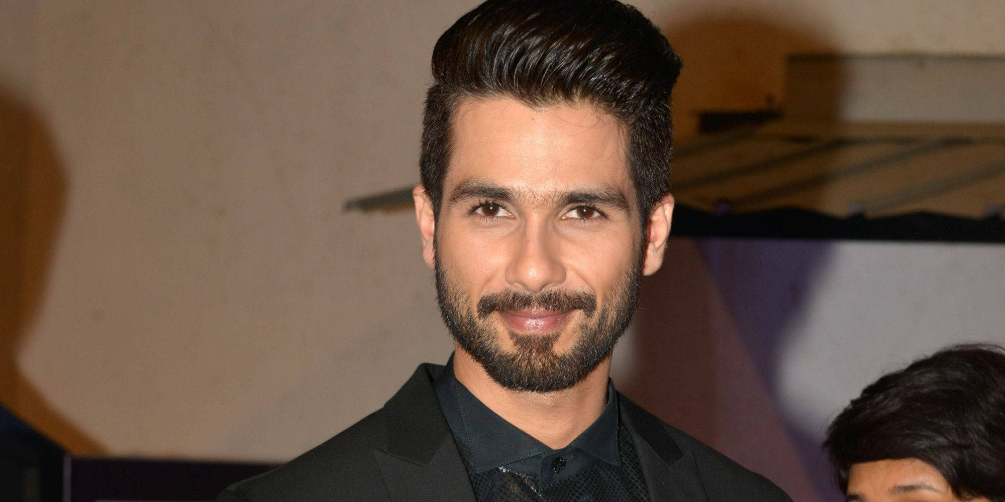 Shahid Kapoor, black suit, formal black suit, Full HD Desktop Wallpaper