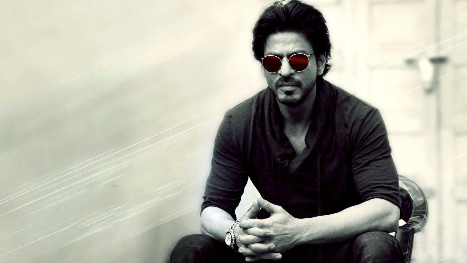 Shahrukh Khan, red-tinted sunglasses, blurred background, HD Desktop Wallpaper