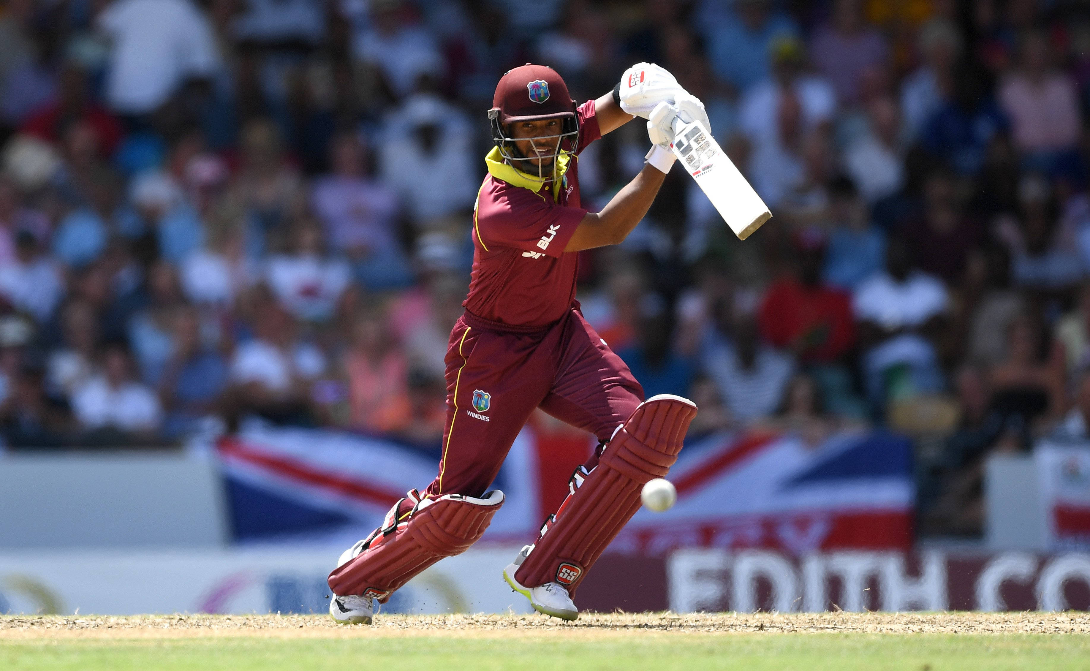 Shai Hope, maroon uniform, red, 2K Desktop Wallpaper