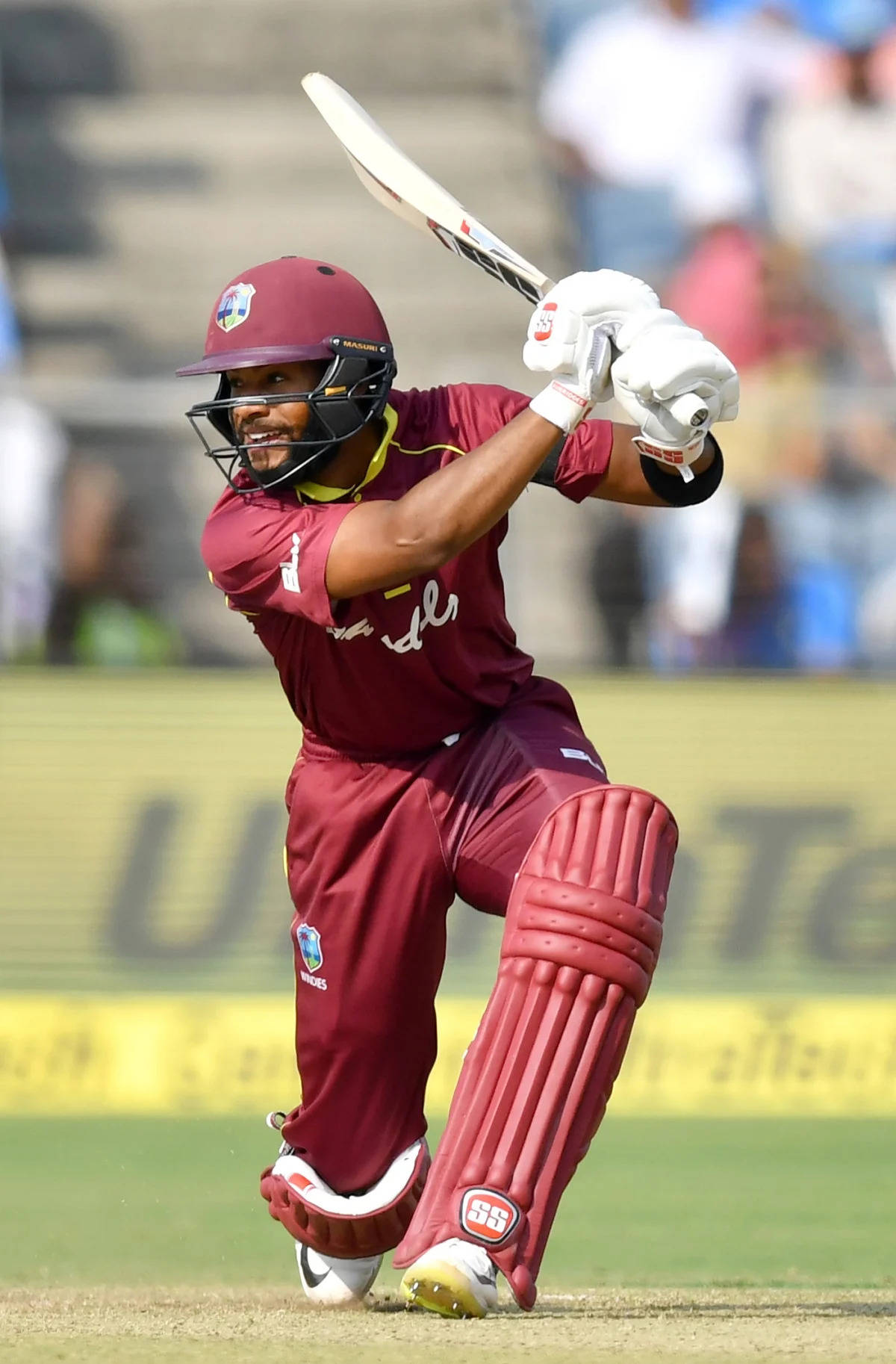 Shai Hope, maroon uniform, green field, HD Phone Wallpaper