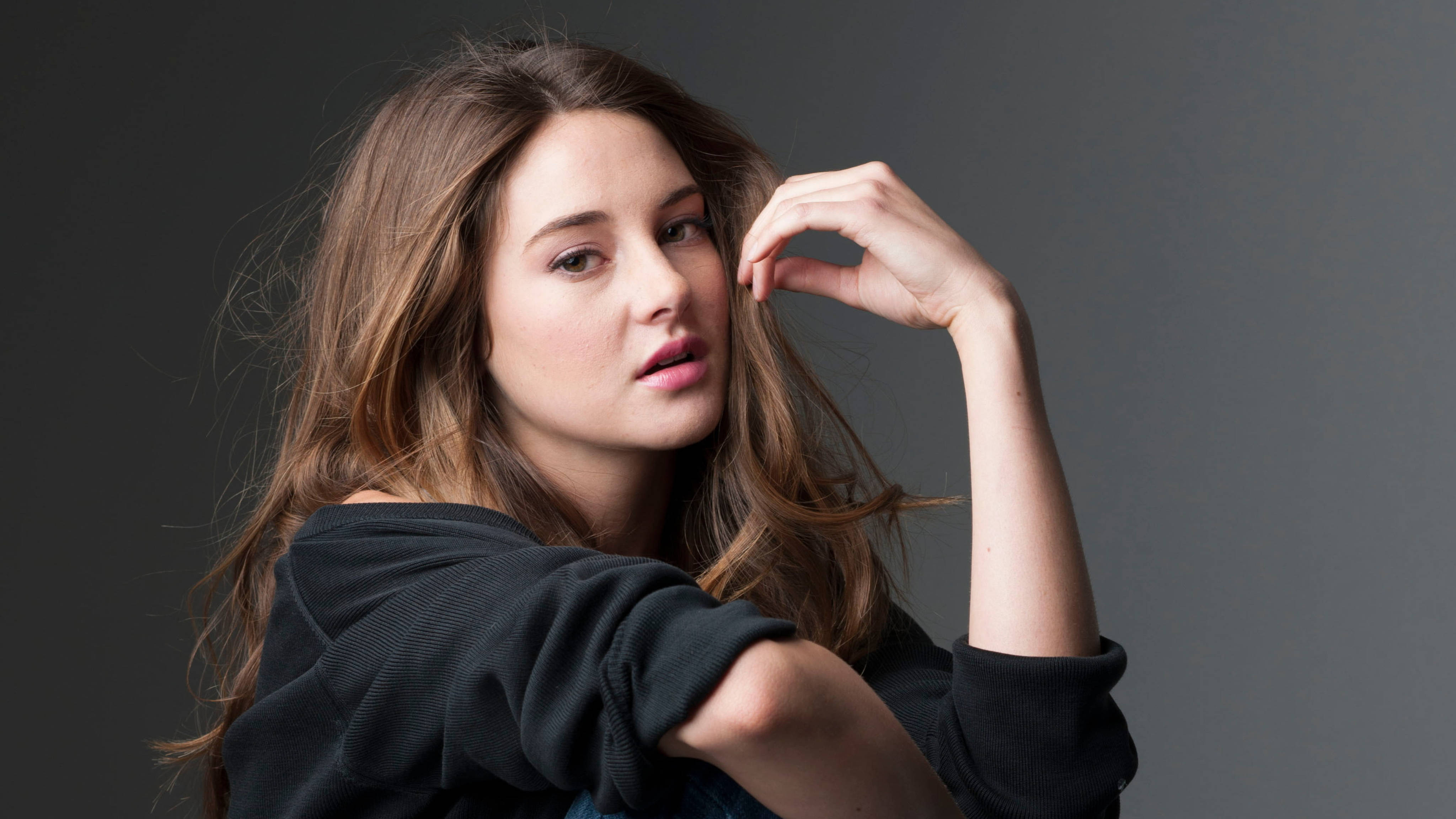 Shailene Woodley, 2017 photoshoot, long brown hair, 4K Desktop Wallpaper