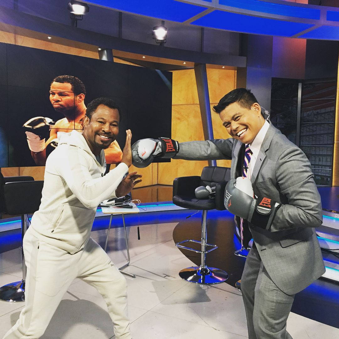 Shane Mosley, boxing gloves, modern TV studio, SD Desktop Wallpaper