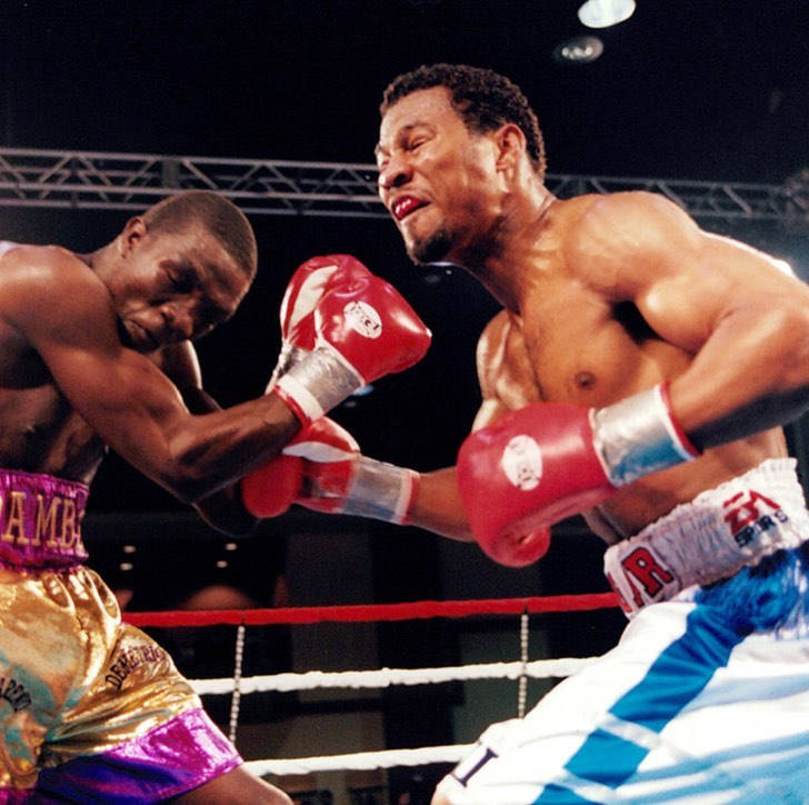 Shane Mosley, ring, red gloved punch, SD Desktop Wallpaper