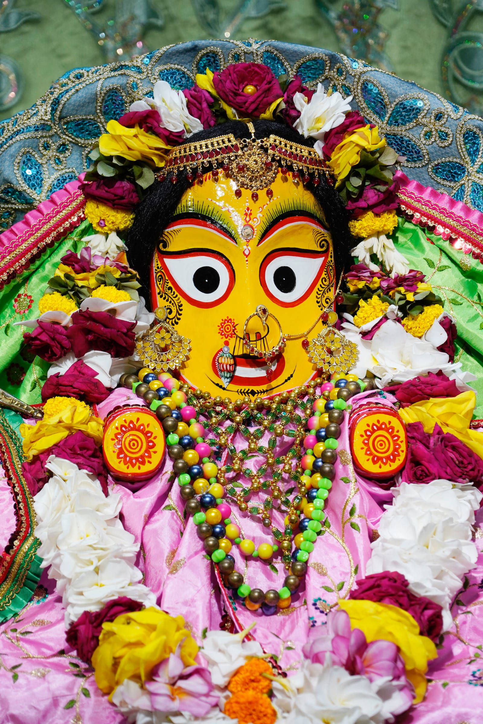 Shankar Bhagwan, wreath of flowers, yellow-faced, Full HD Phone Wallpaper