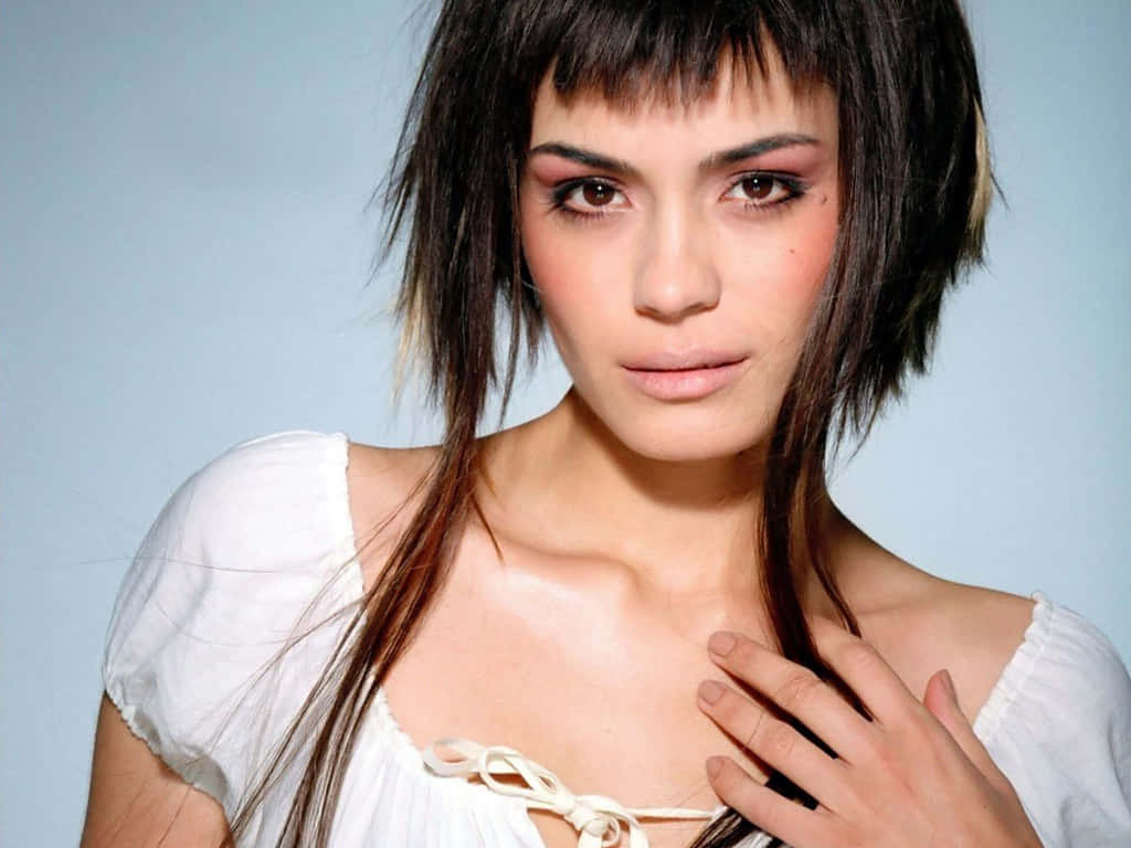 Shannyn Sossamon, white off-shoulder top, dark tousled hair, SD Desktop Wallpaper