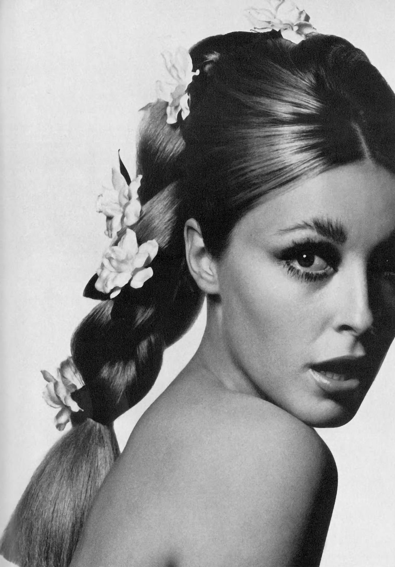Sharon Tate, floral braid, black and white portrait, Full HD Phone Wallpaper
