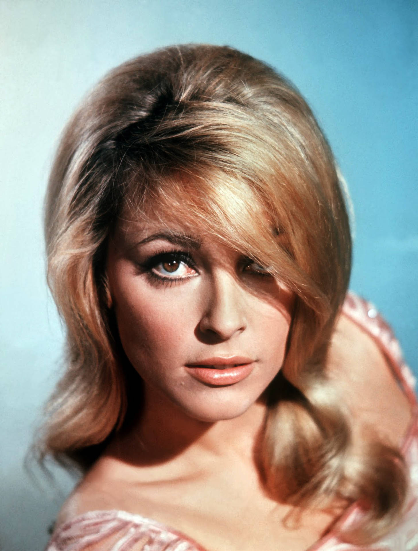 Sharon Tate, flipped bob, blonde, Full HD Phone Wallpaper