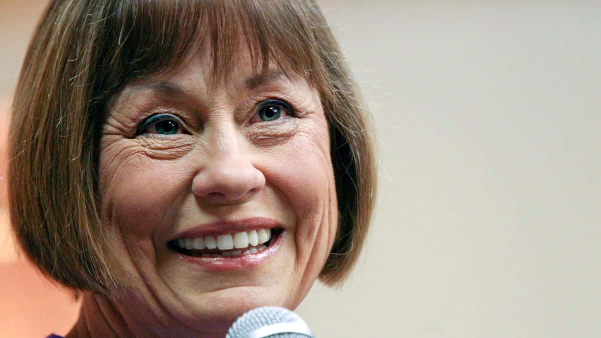 Sharron Angle, short brown hair, smiling woman, SD Desktop Wallpaper