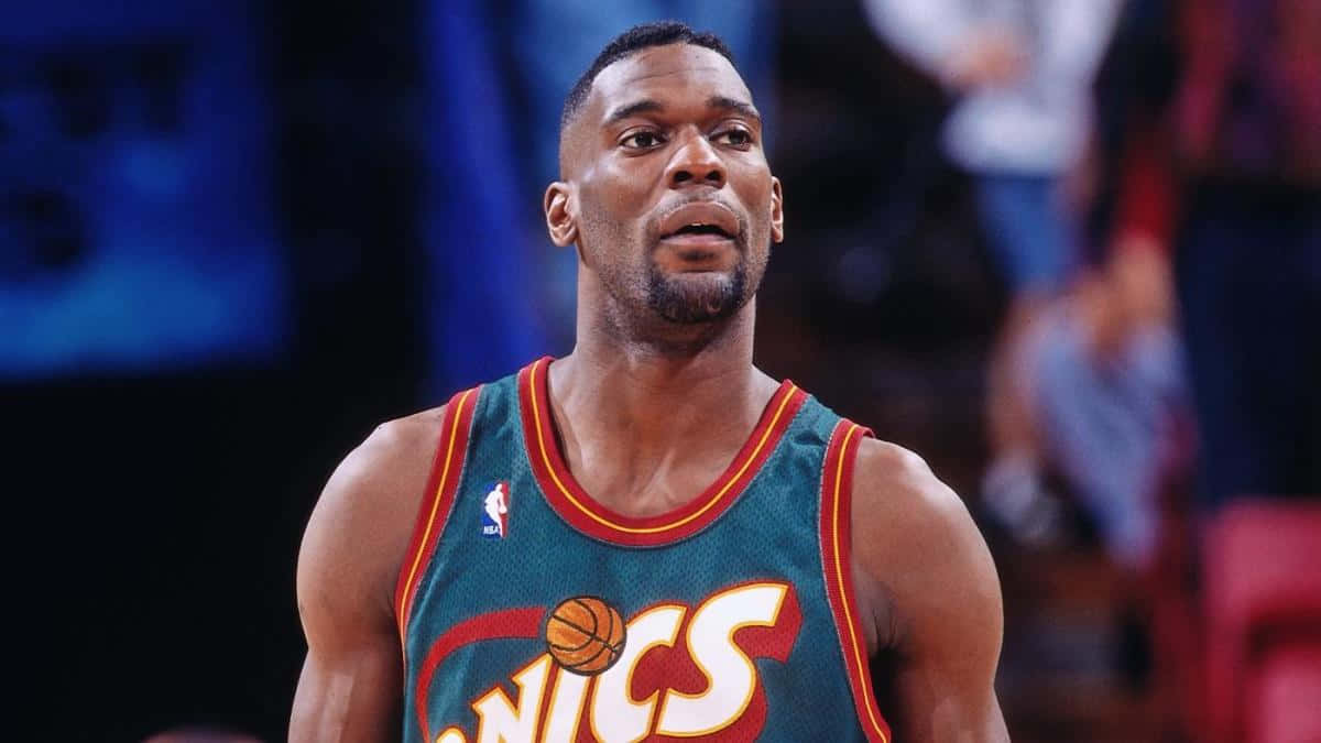 Shawn Kemp, teal and red Sonics jersey, bright arena lights, SD Desktop Wallpaper