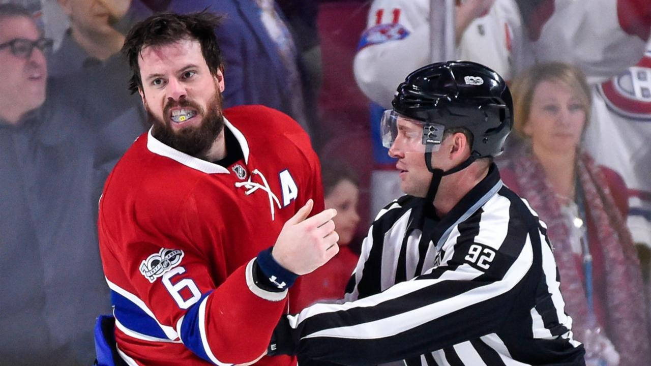 Shea Weber, referee, red jersey, HD Desktop Wallpaper