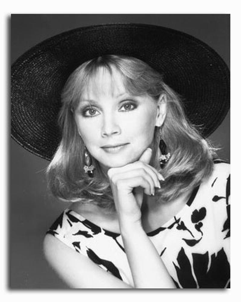 Shelley Long, blonde hair, wide-brimmed hat, SD Phone Wallpaper