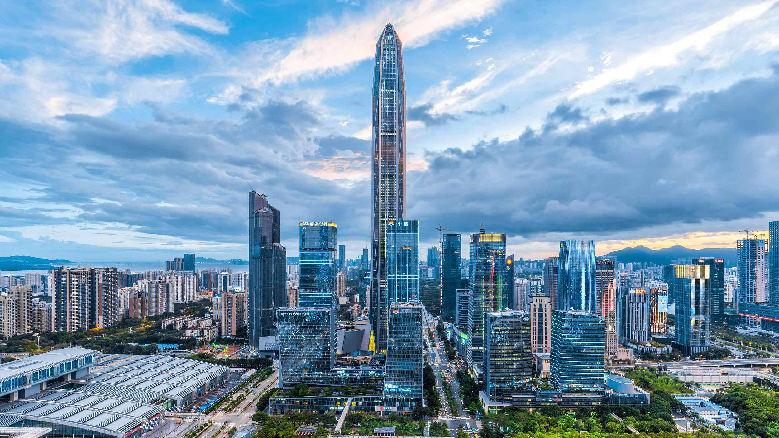 Shenzhen, futuristic cityscape, towering skyscraper, Full HD Desktop Wallpaper