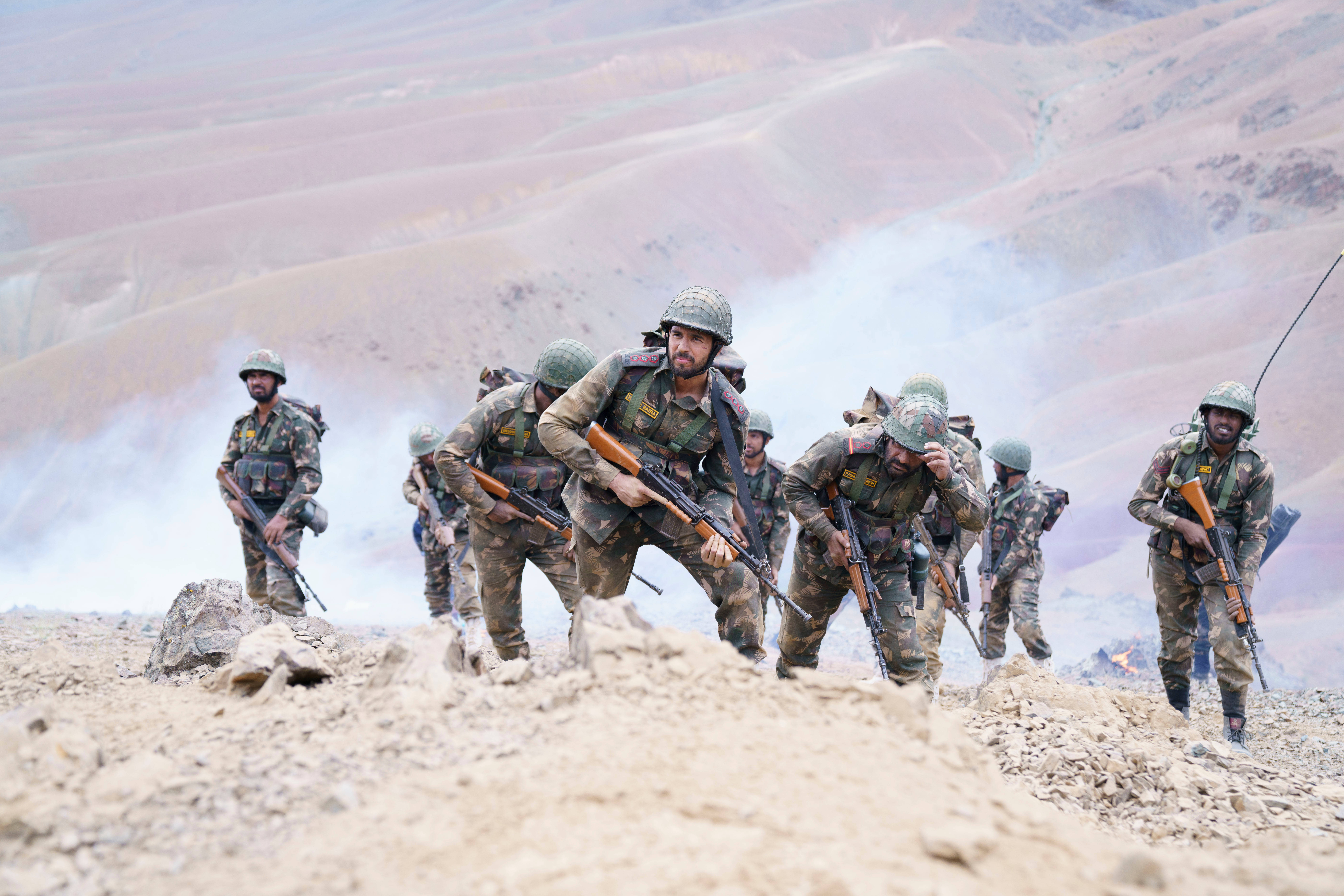 Shershaah, soldiers, mountain ridge, 8K Desktop Wallpaper