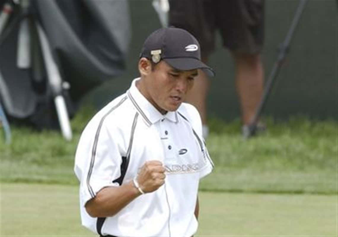 Shigeki Maruyama, white polo, black cap, SD Desktop Wallpaper