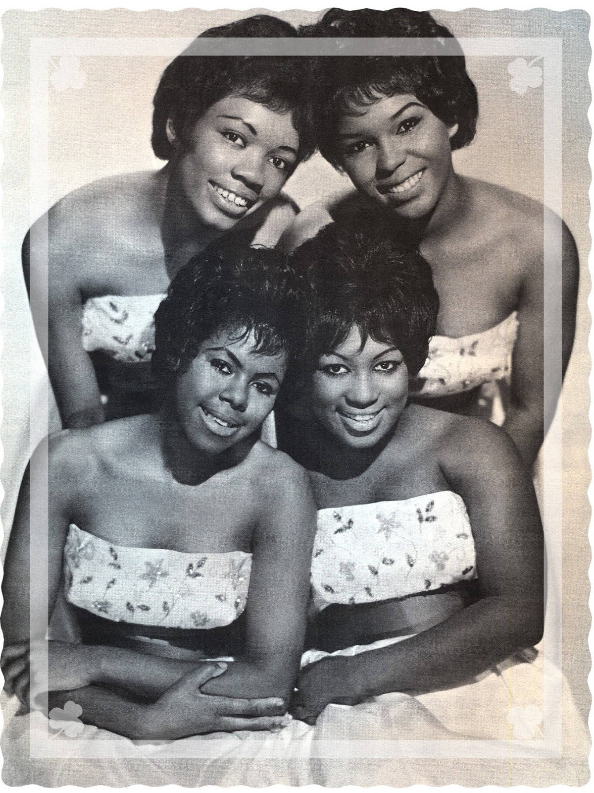 The Shirelles, floral strapless dresses, vintage black and white studio portrait, HD Phone Wallpaper