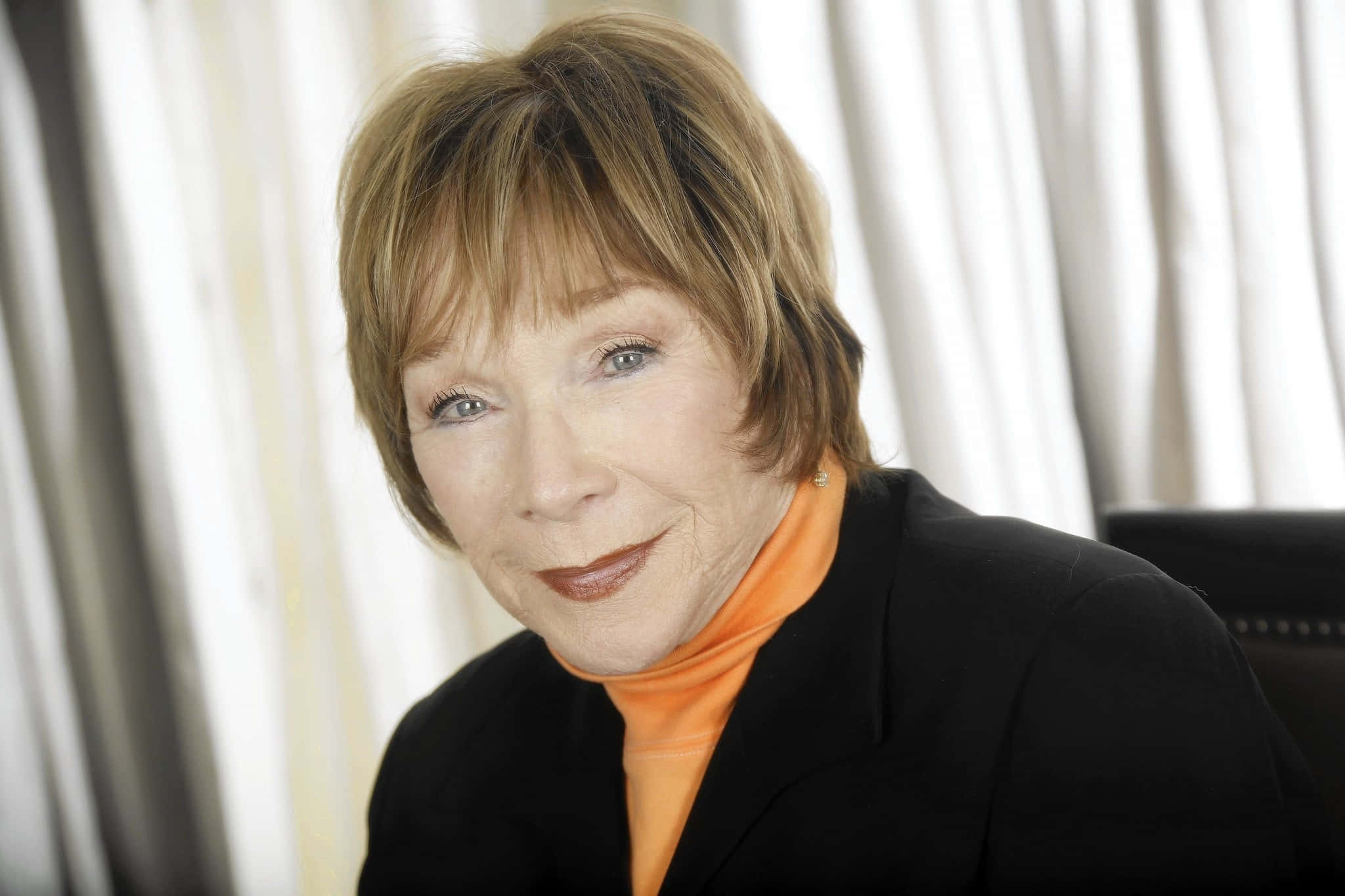 Shirley MacLaine, black blazer, orange turtleneck, Full HD Desktop Wallpaper