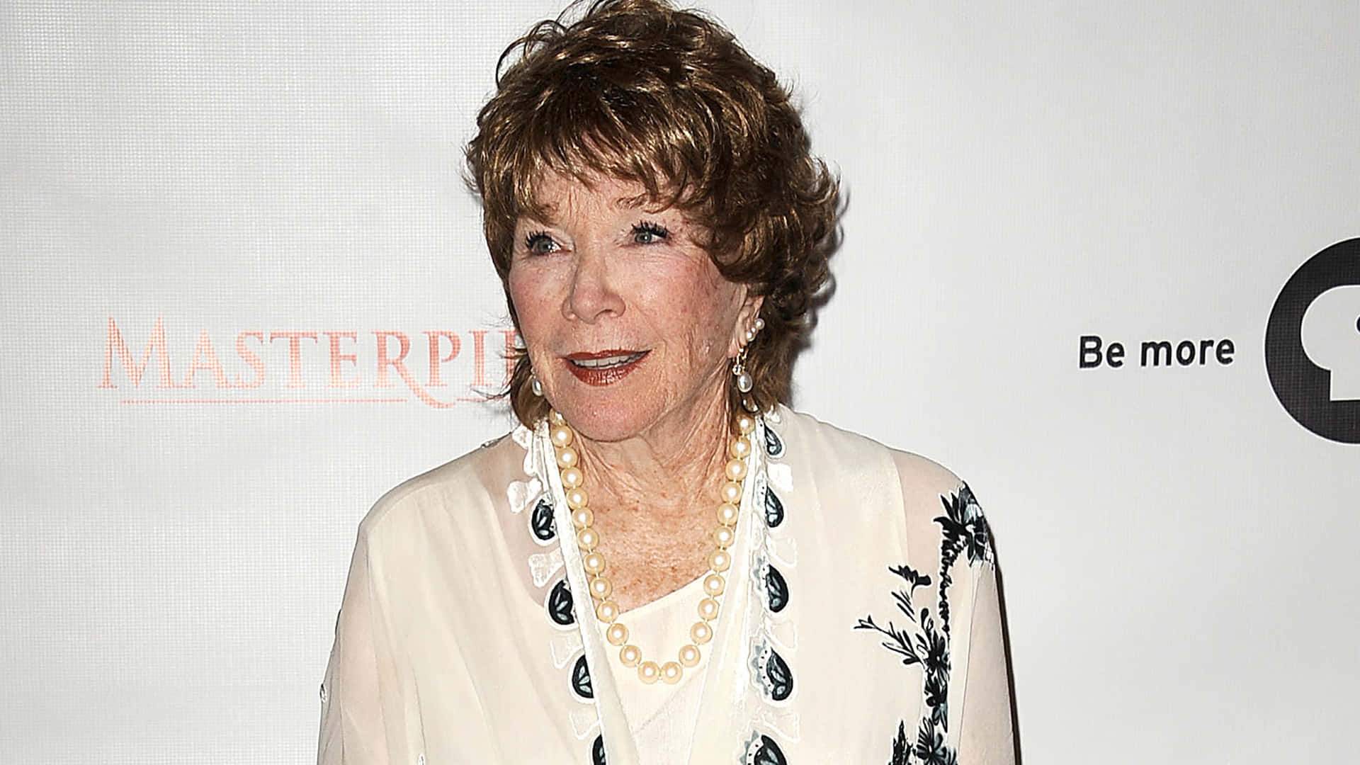 Shirley MacLaine, cream blouse, black floral embroidery, Full HD Desktop Wallpaper