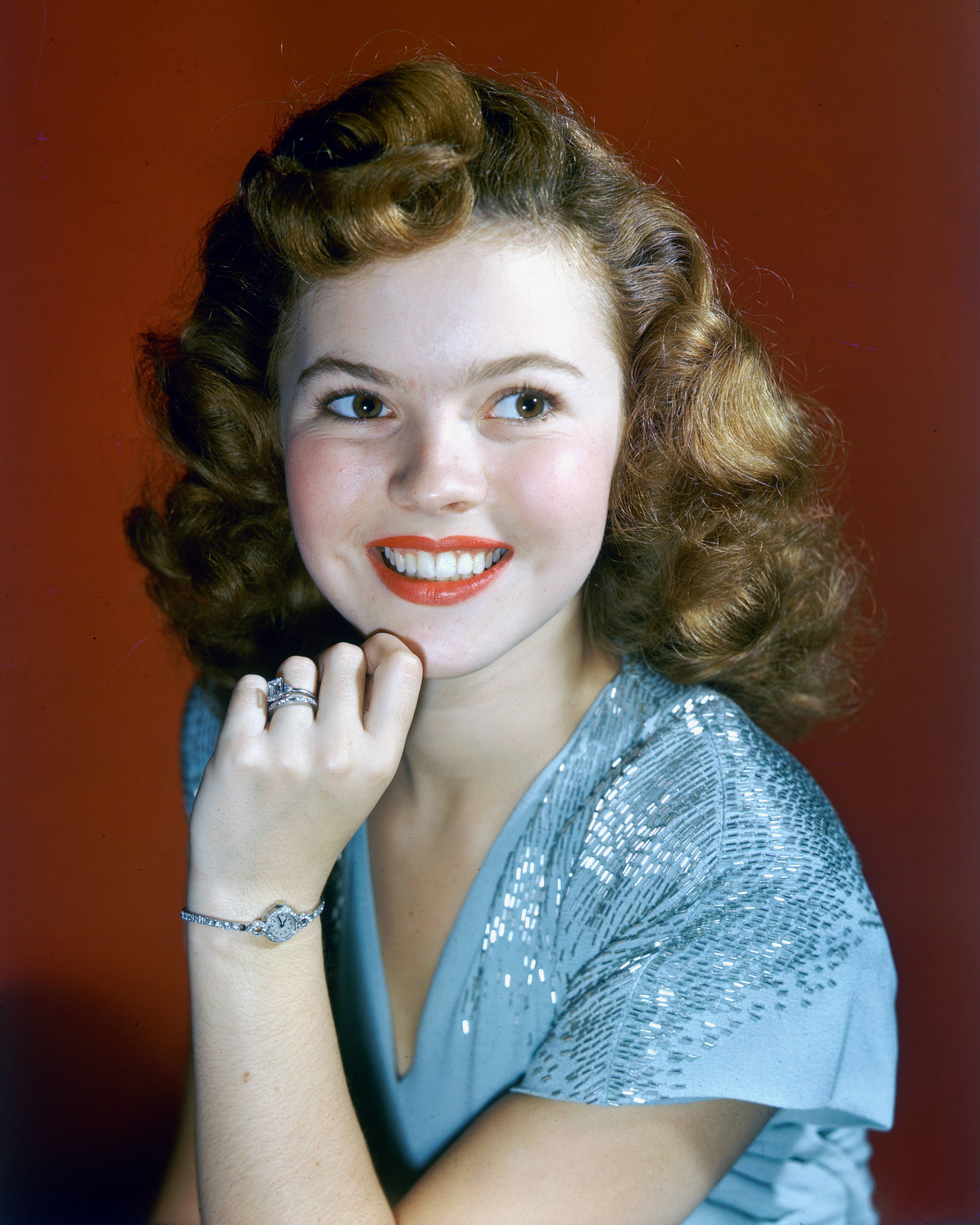 Shirley Temple, teenager portrait, curly hair, 2K Phone Wallpaper
