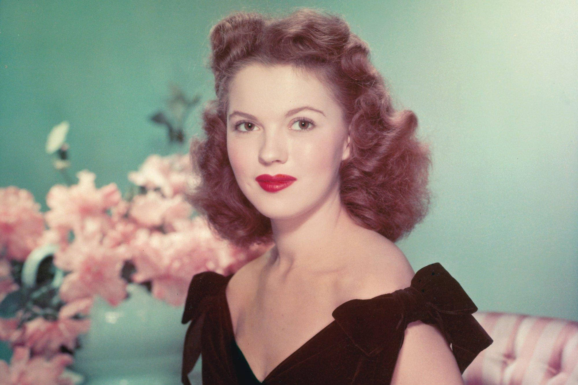Shirley Temple, black velvet off-shoulder dress, teal backdrop, Full HD Desktop Wallpaper