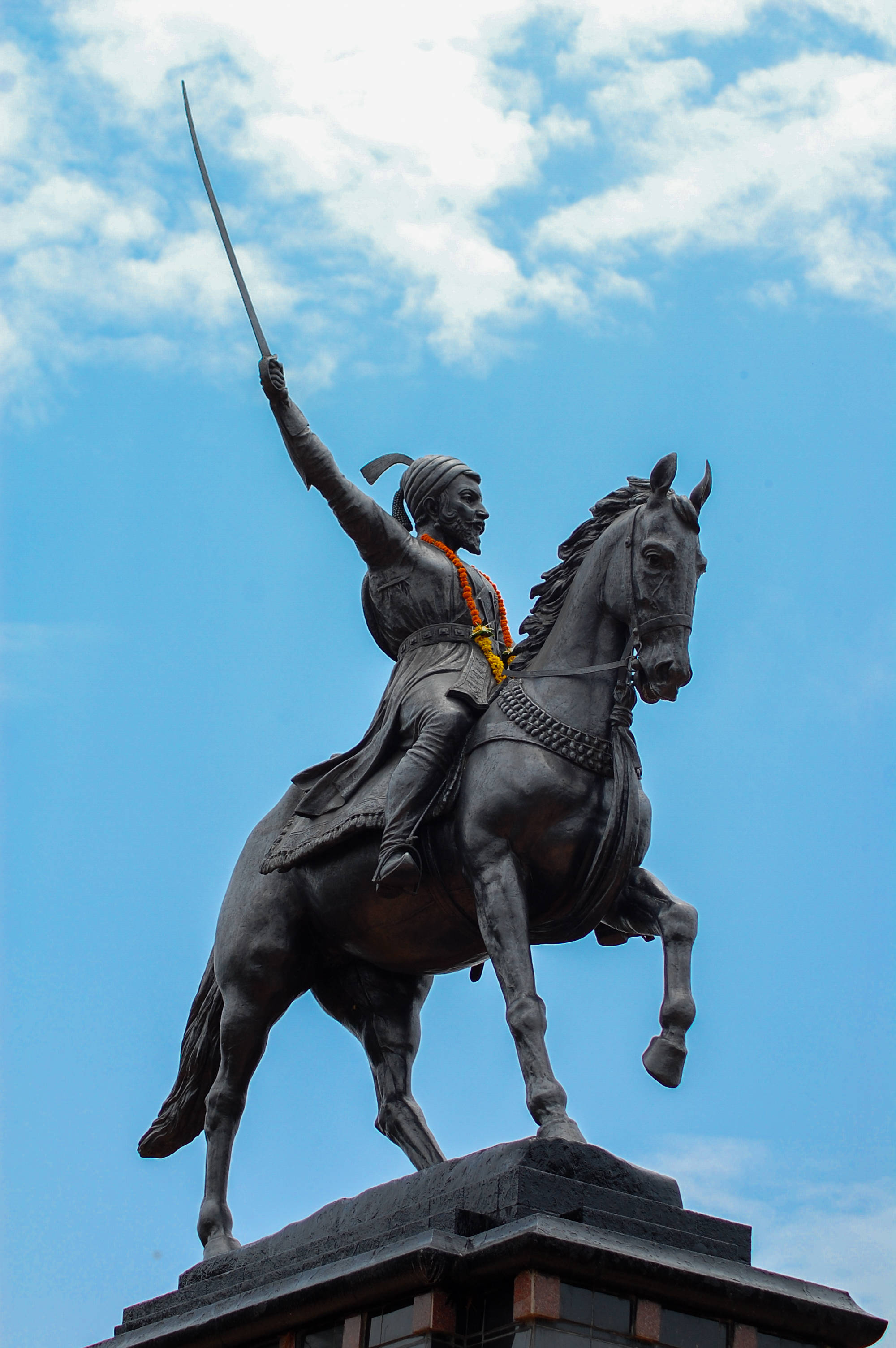 Shivaji Maharaj, bronze equestrian statue, warrior, 2K Phone Wallpaper