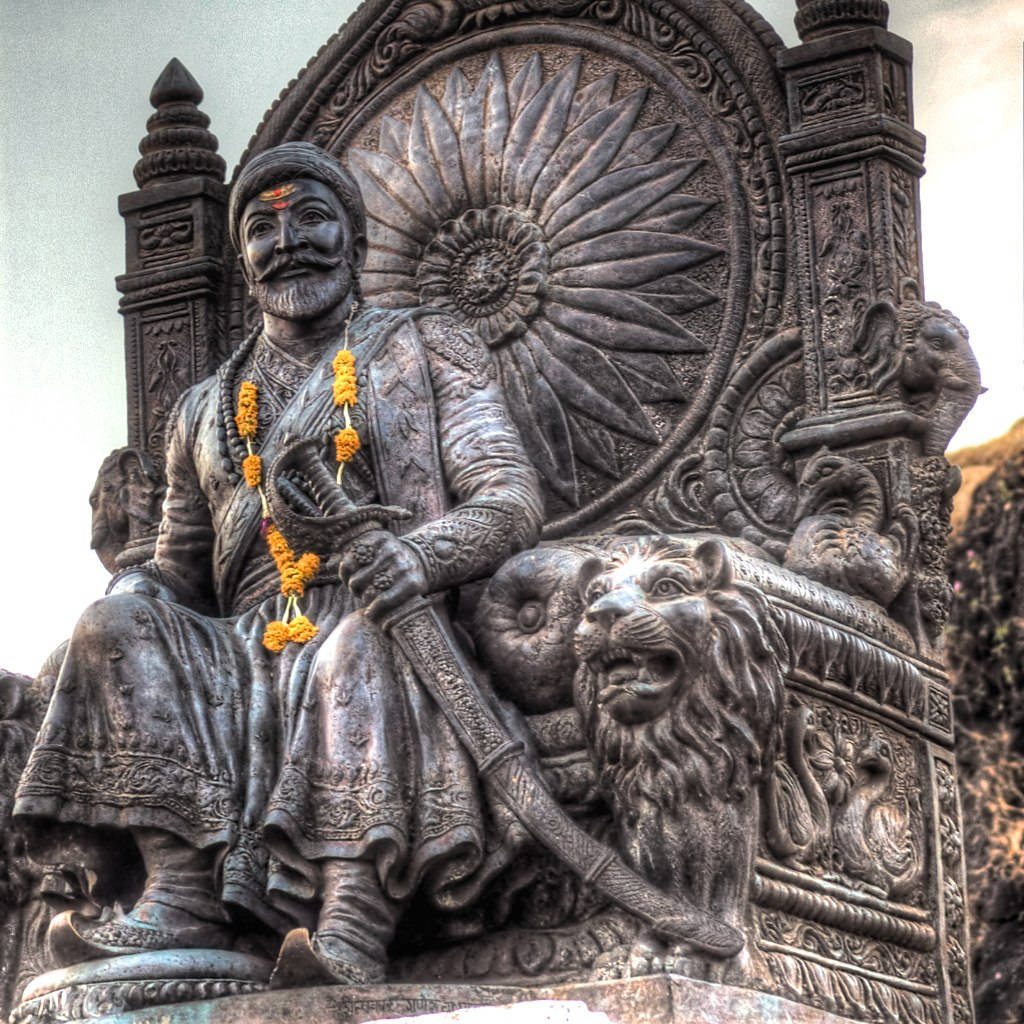 Shivaji Maharaj, stone statue, ornate throne, SD Desktop Wallpaper