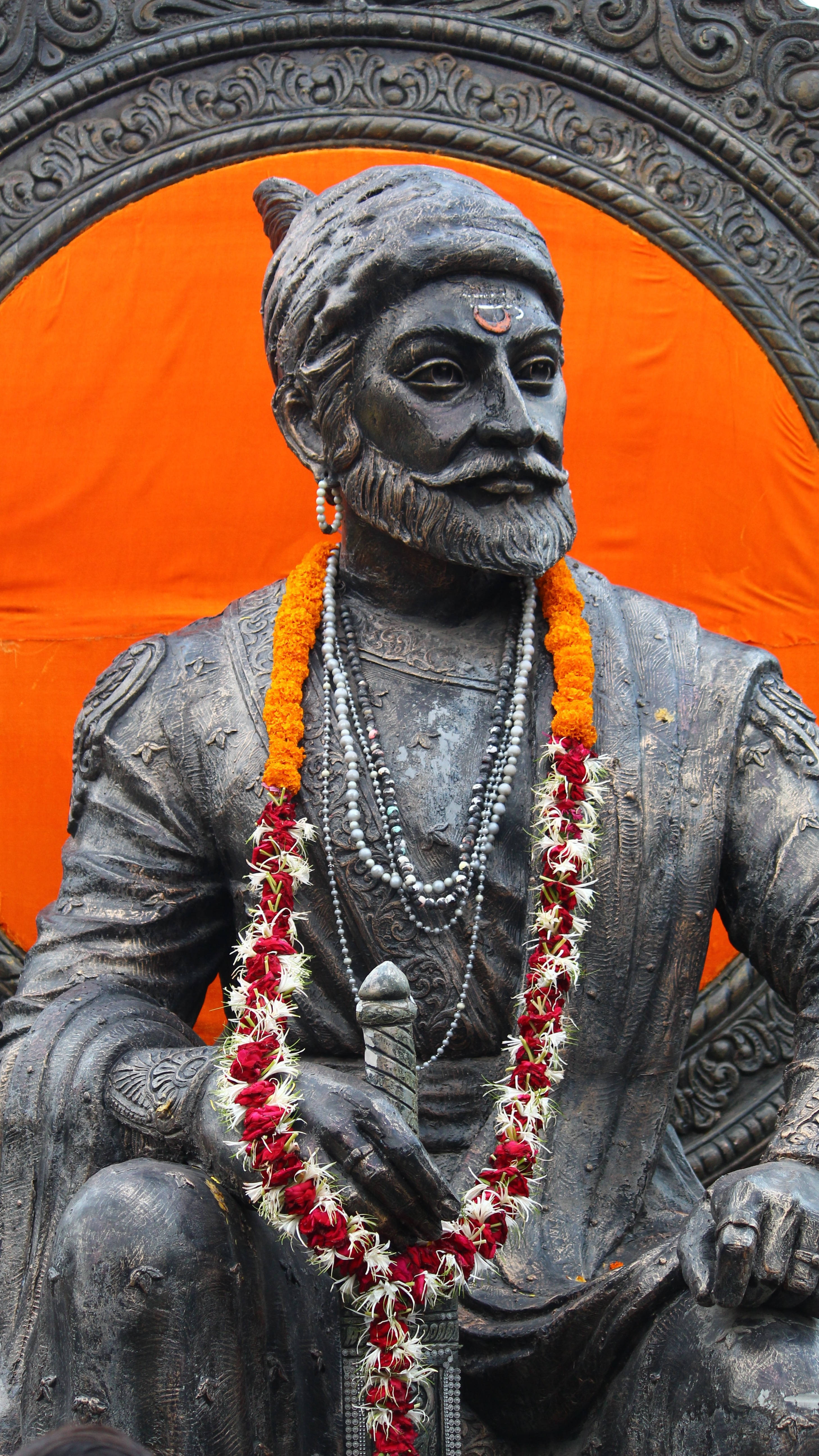 Shivaji Maharaj, red and orange flower garlands, bearded man in turban, 5K Phone Wallpaper