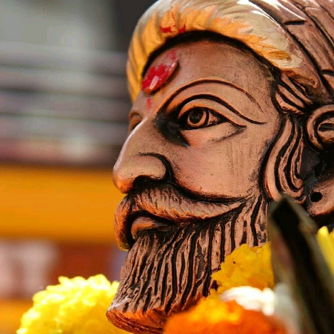 Shivaji Maharaj, wooden deity carving, red tilak, SD Desktop Wallpaper