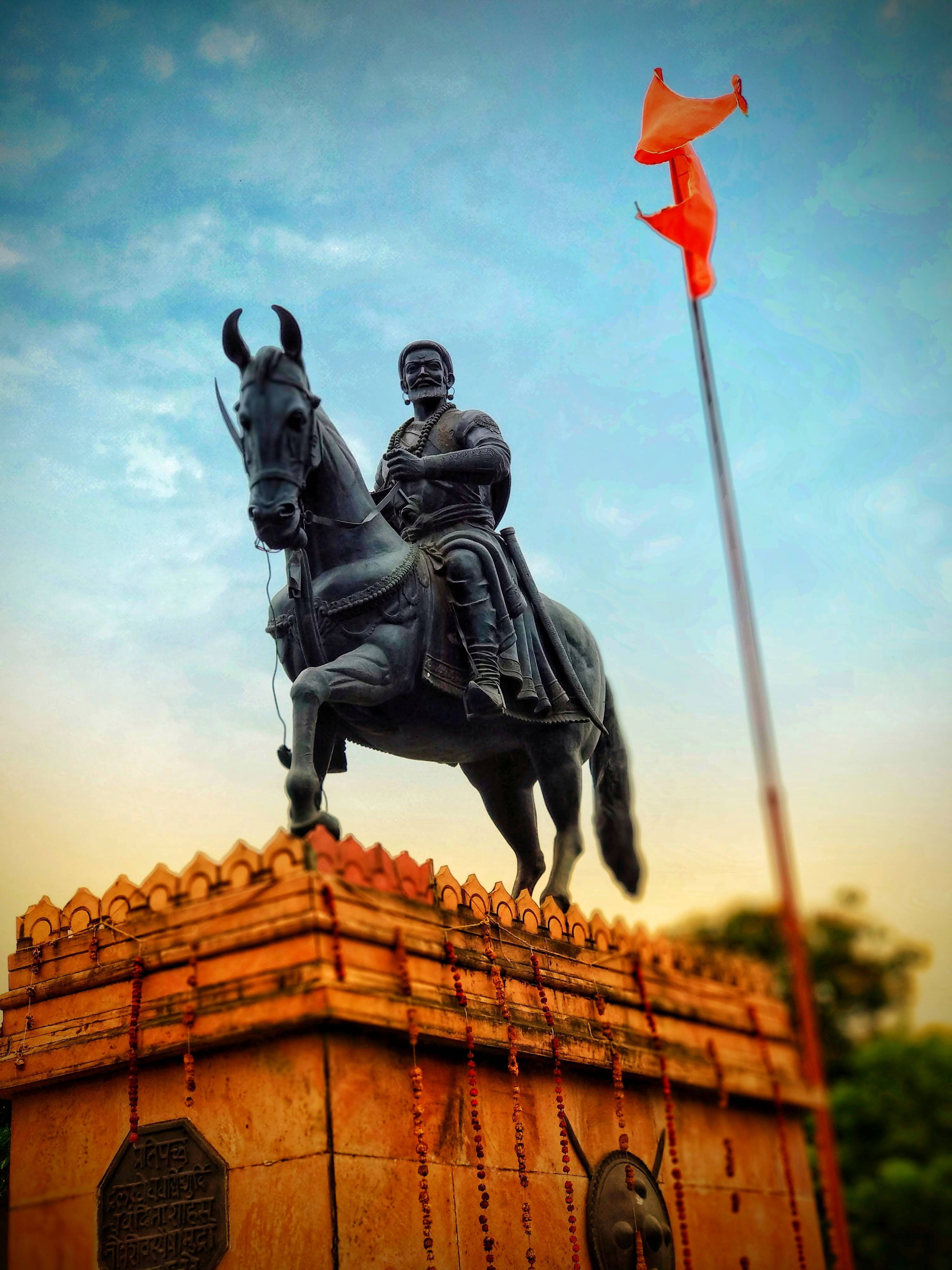 Shivaji Maharaj, bronze equestrian statue, stone pedestal, 4K Phone Wallpaper