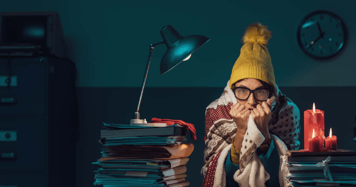 shivering, yellow beanie, glasses, SD Desktop Wallpaper