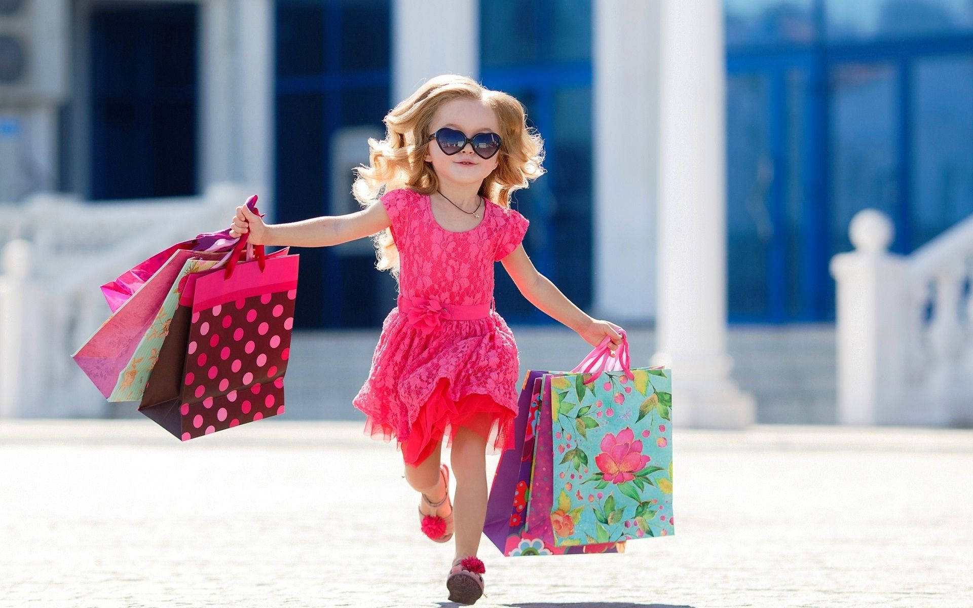 pink dress, sunglasses, sunlit plaza, Full HD Desktop Wallpaper