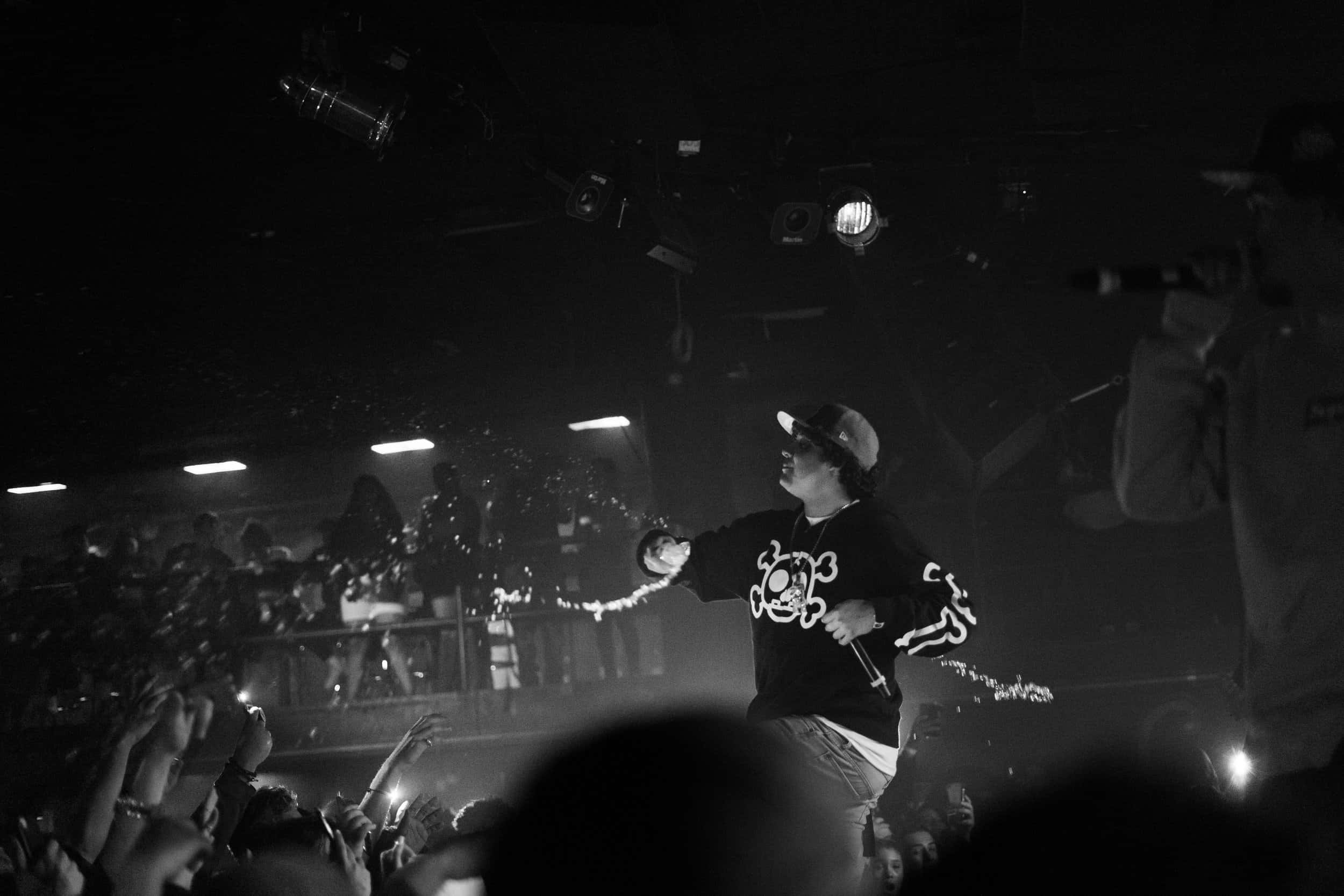 Shoreline Mafia, stage, microphone, Full HD Desktop Wallpaper
