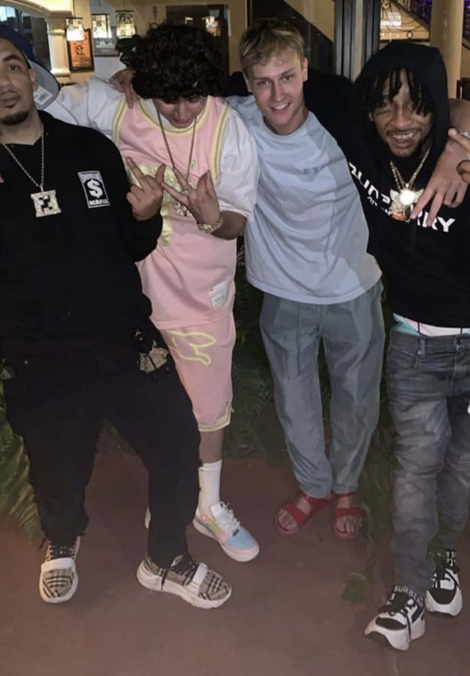 Shoreline Mafia, night, indoor space, HD Phone Wallpaper