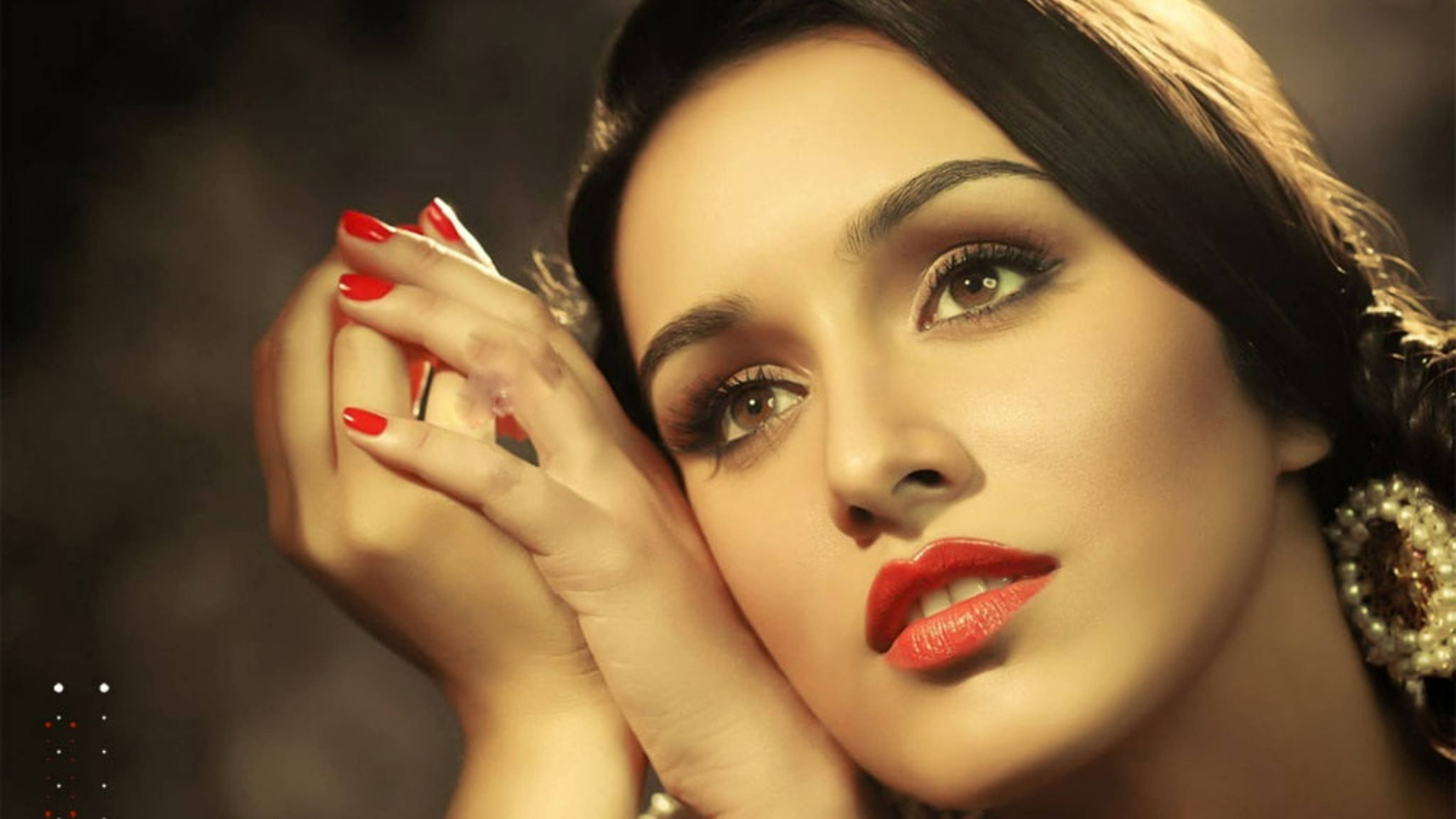 Shraddha Kapoor, bold red lips, bold red nails, 4K Desktop Wallpaper